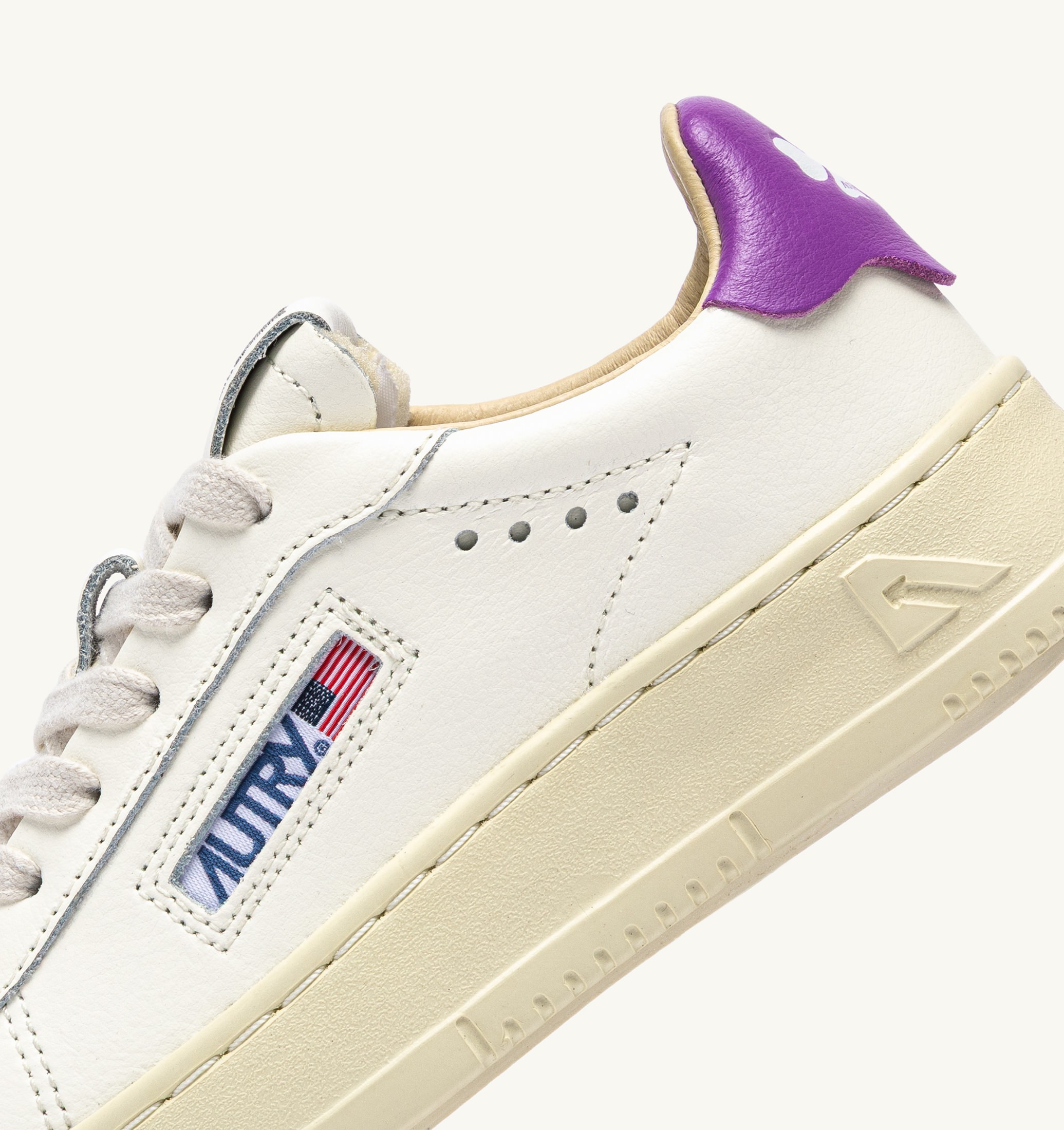 BASKETS DALLAS KIDS LOW EN CUIR MARSHMALLOW ET DEWBERRY