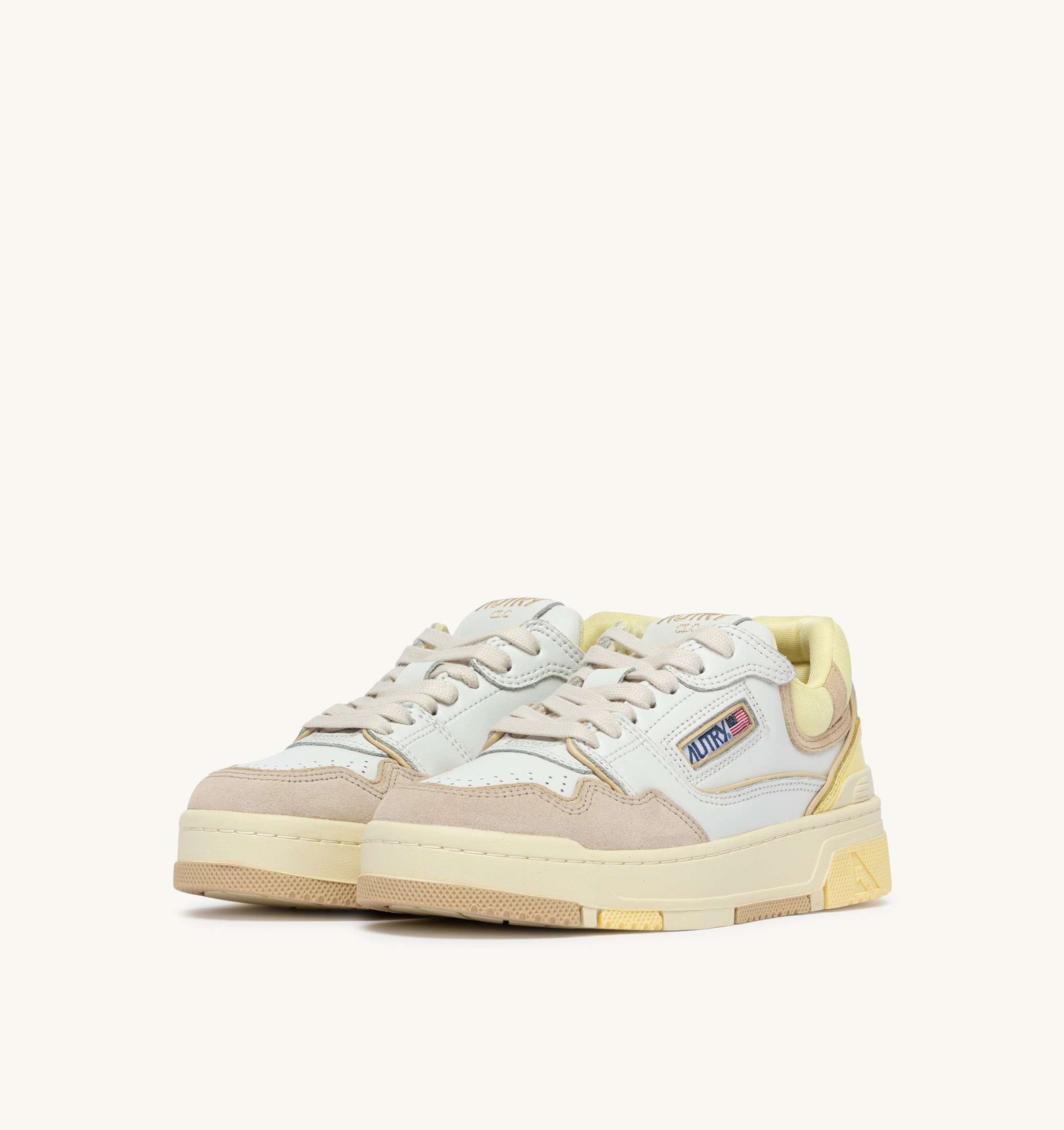 BASKETS CLC LOW EN CUIR ET DAIM BLANC BOULDER ET LEMON MERINGUE
