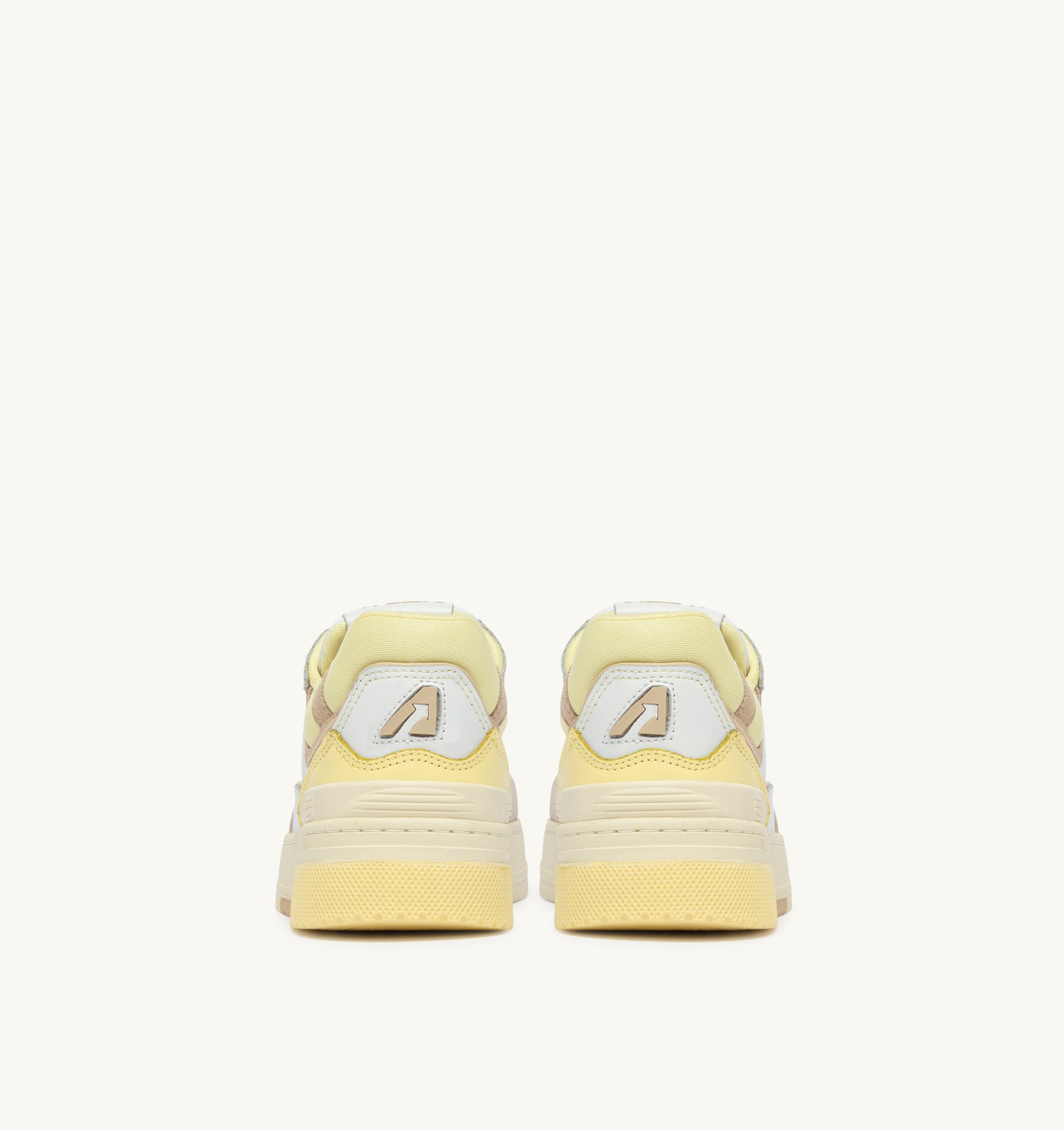 BASKETS CLC LOW EN CUIR ET DAIM BLANC BOULDER ET LEMON MERINGUE