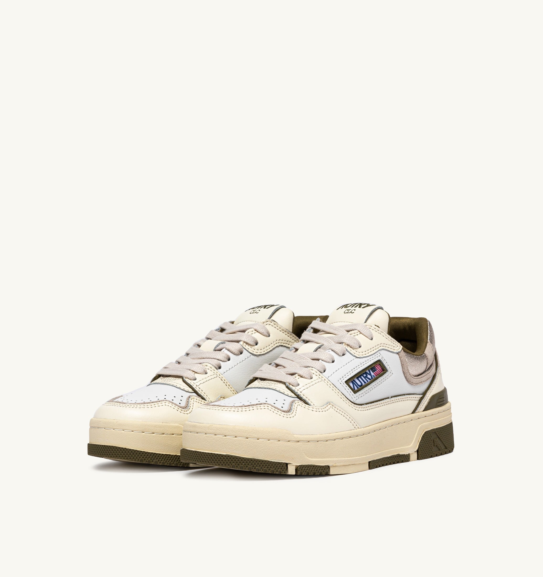 BASKETS CLC LOW EN CUIR WHISPER WHITE LIZARD ET PLATINUM