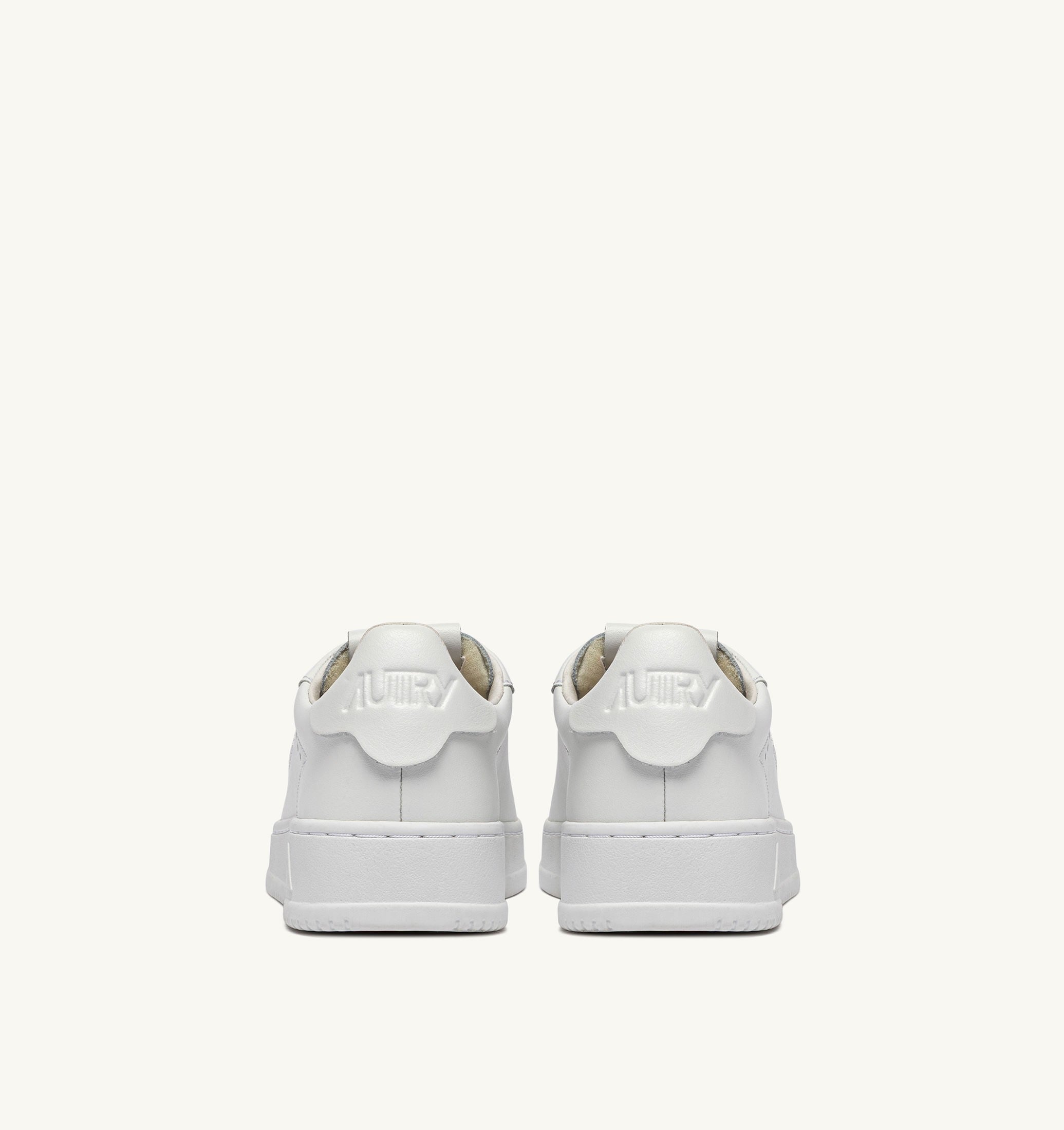 BASKETS DALLAS LOW EN CUIR BLANC