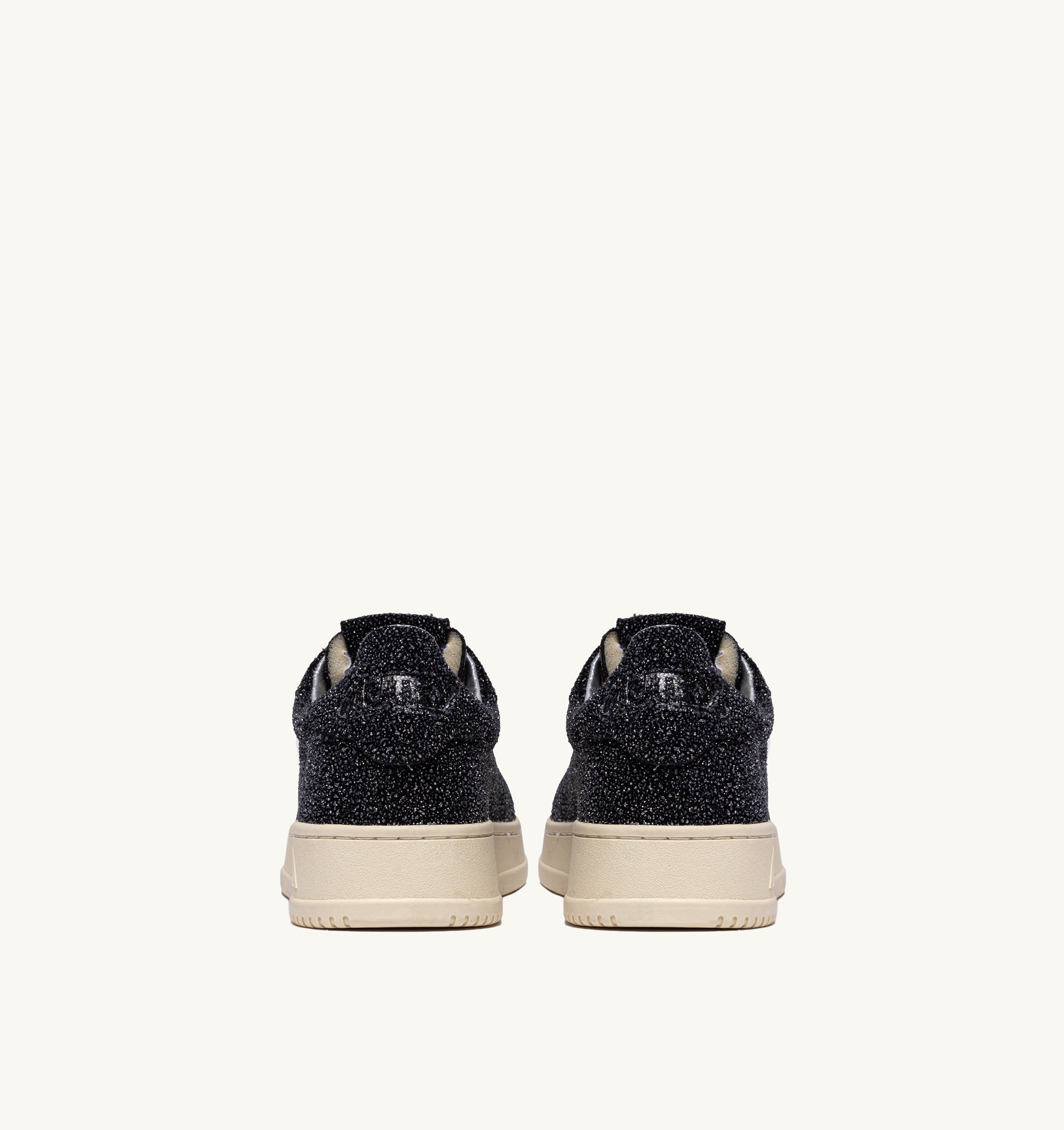 BASKETS DALLAS LOW EN DAIM STARS BLACK