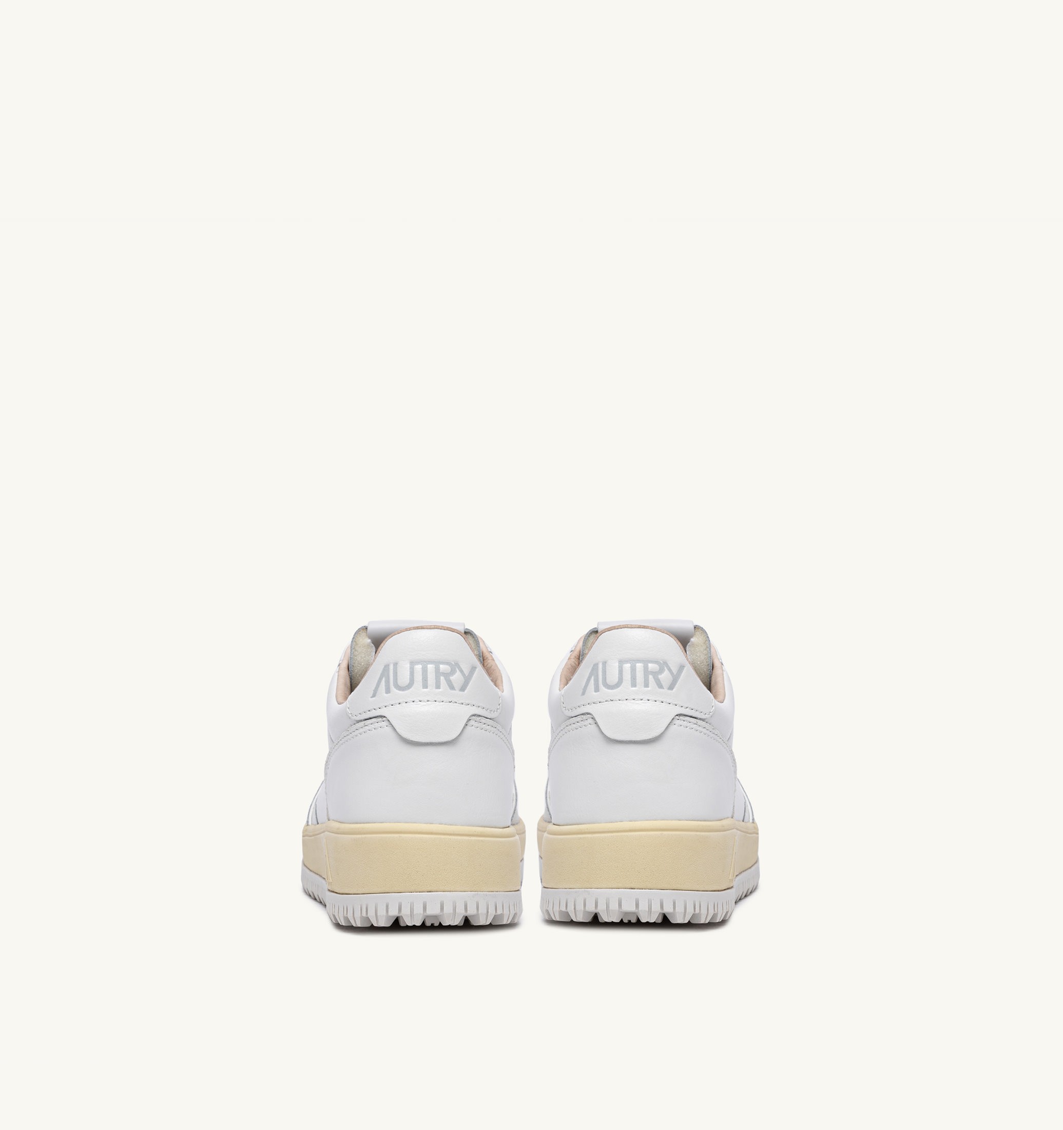 BASKETS GOLF LOW EN CUIR BLANC