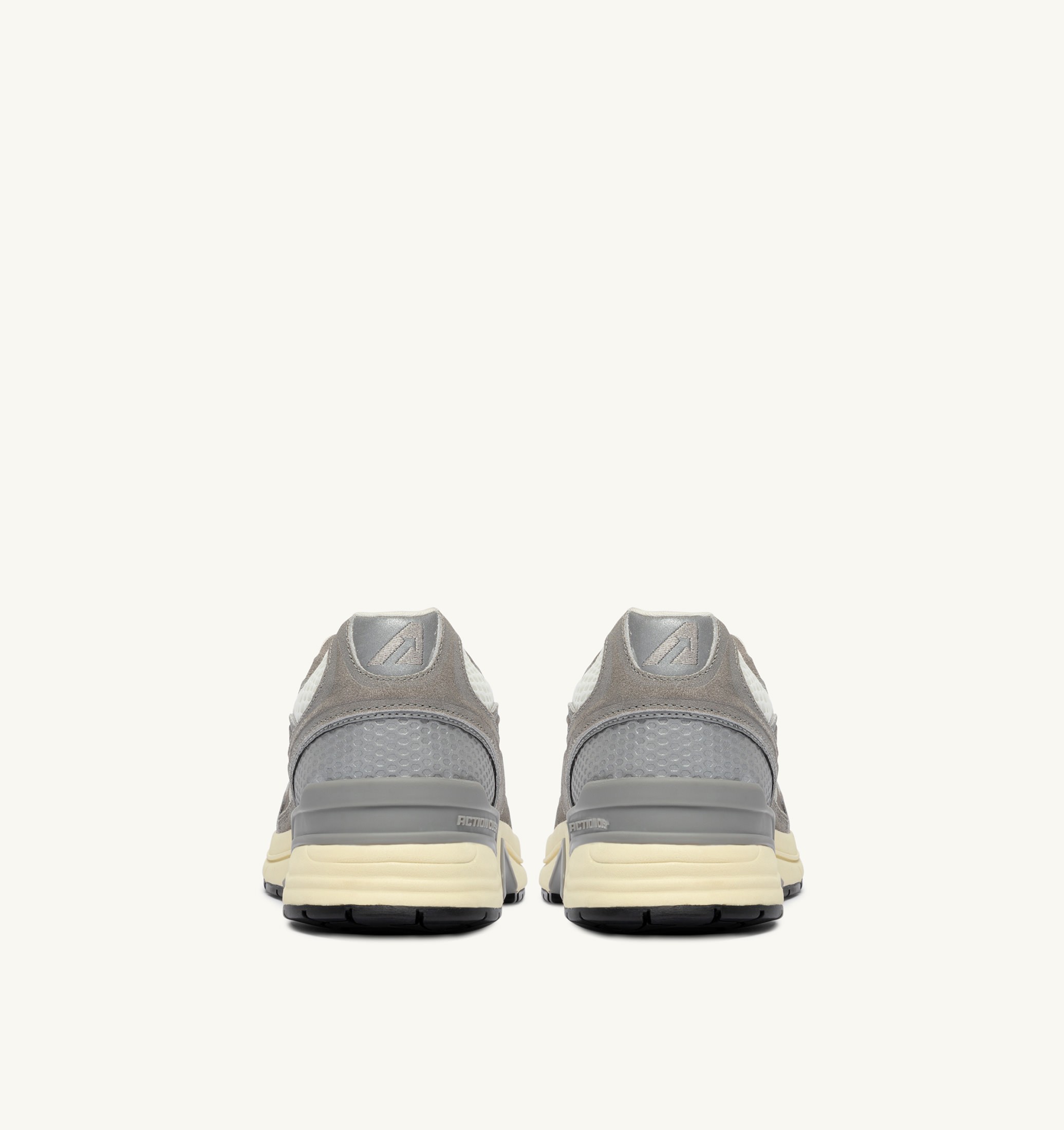 BASKETS HYPERWAY EN MESH ET DAIM BLANC ET PLOMB