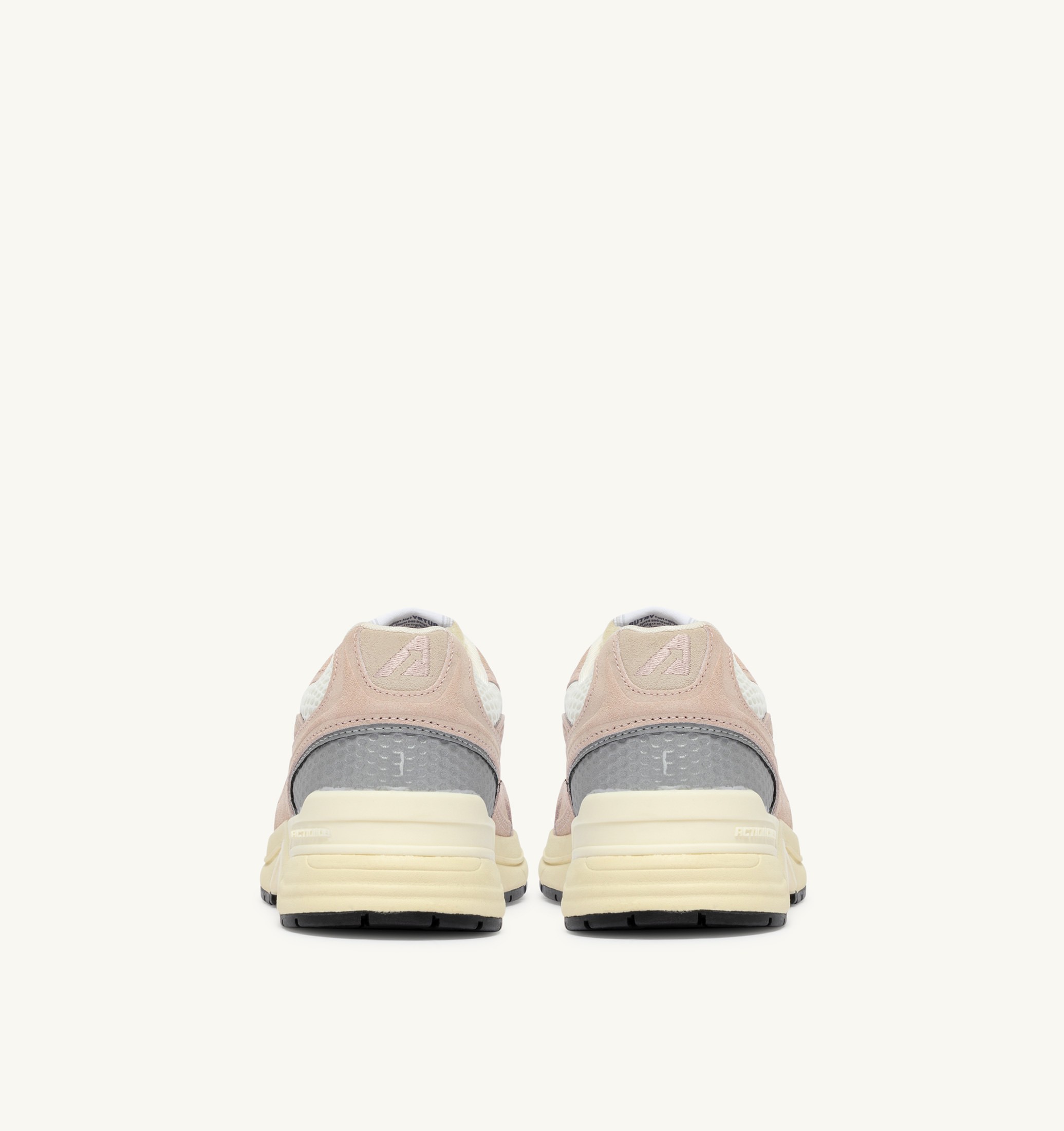 BASKETS HYPERWAY EN MESH ET DAIM SILK ET MARSHMALLOW
