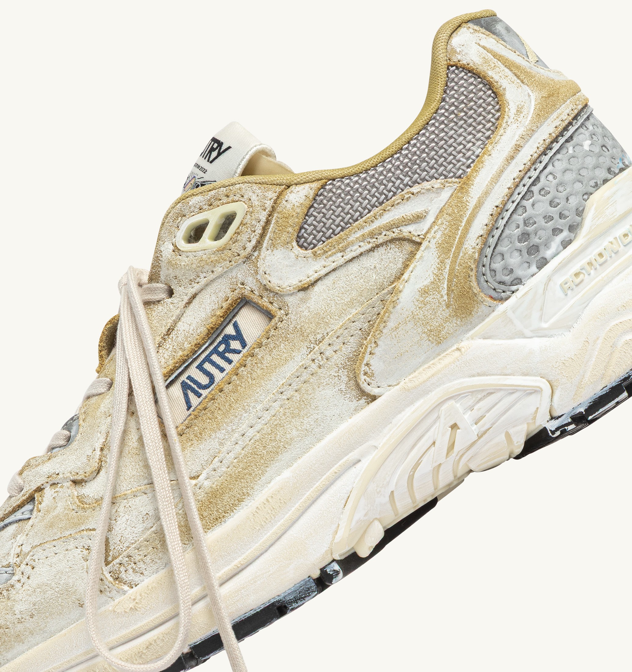 BASKETS HYPERWAY SUPER VINTAGE EN DAIM JAUNE ET ARGENT