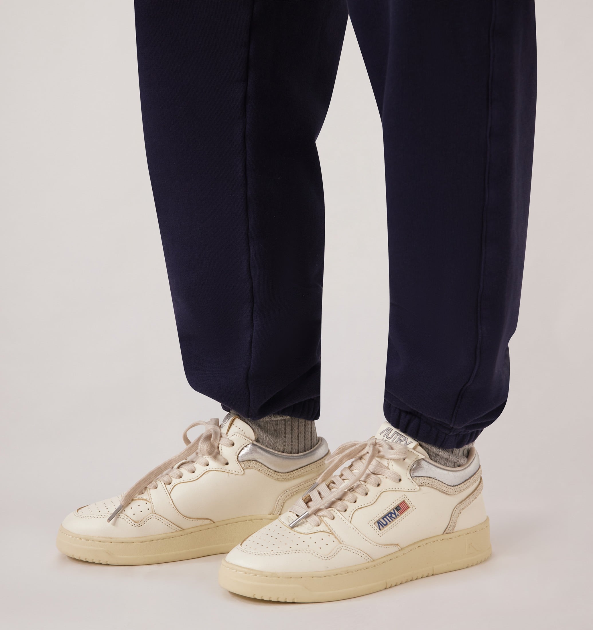 BASKETS MED-WAY EN CUIR COLORIS MARSHMALLOW ET ARGENT