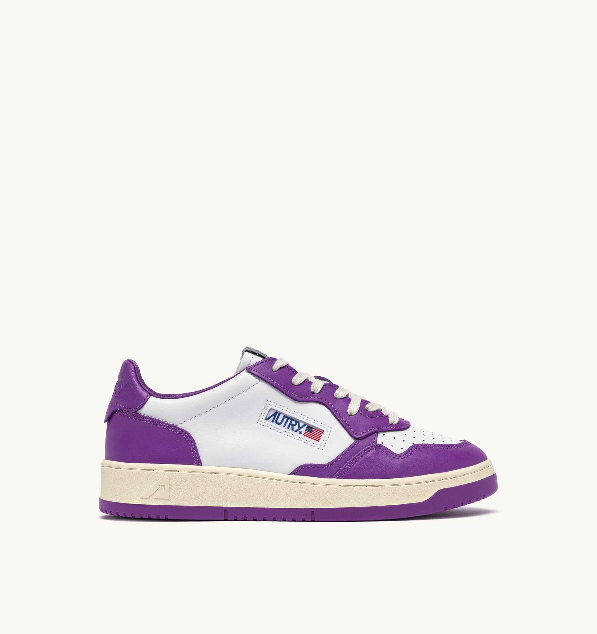 BASKETS MEDALIST LOW BICOLORE EN CUIR BLANC ET DEWBERRY