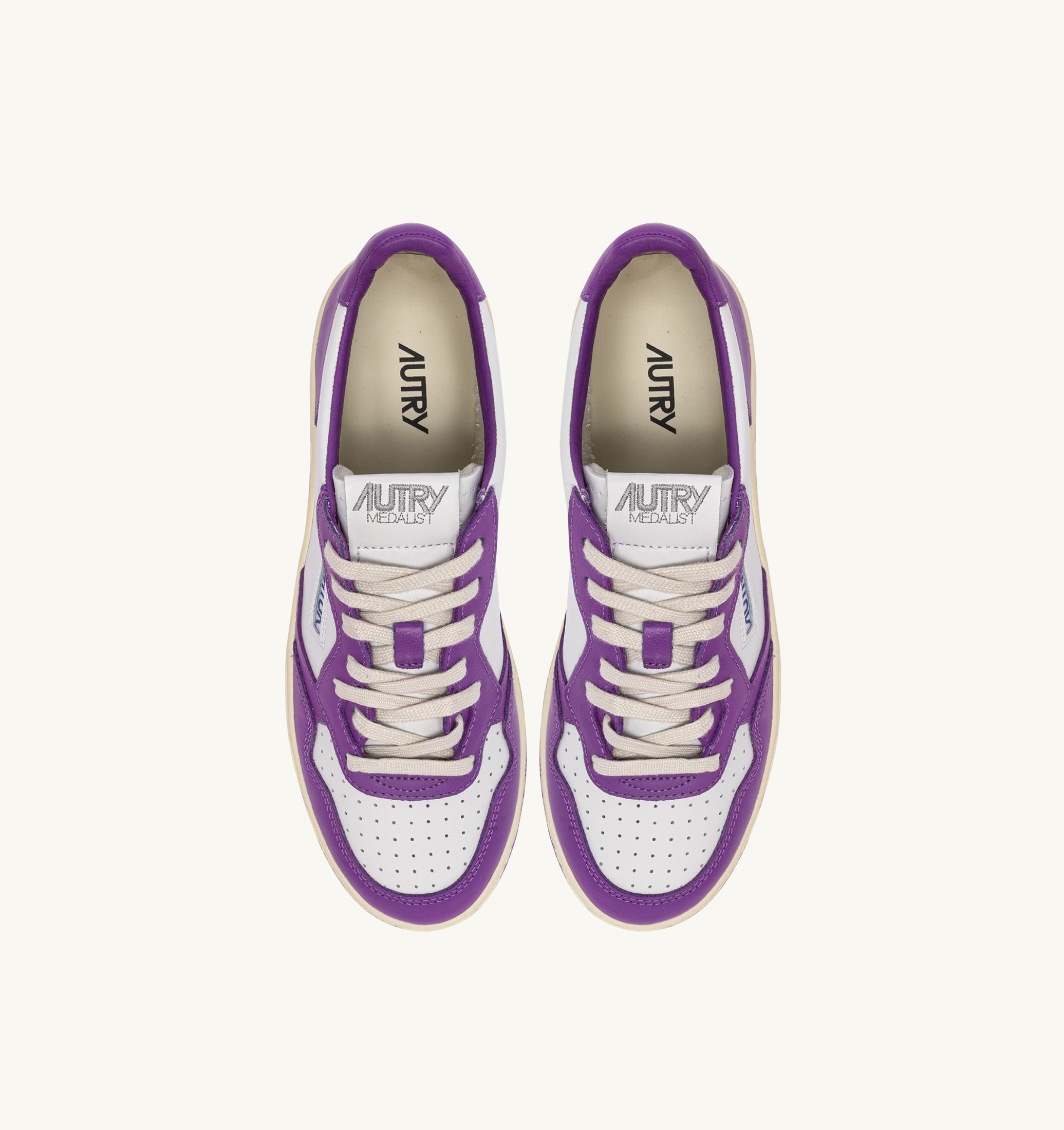 BASKETS MEDALIST LOW BICOLORE EN CUIR BLANC ET DEWBERRY