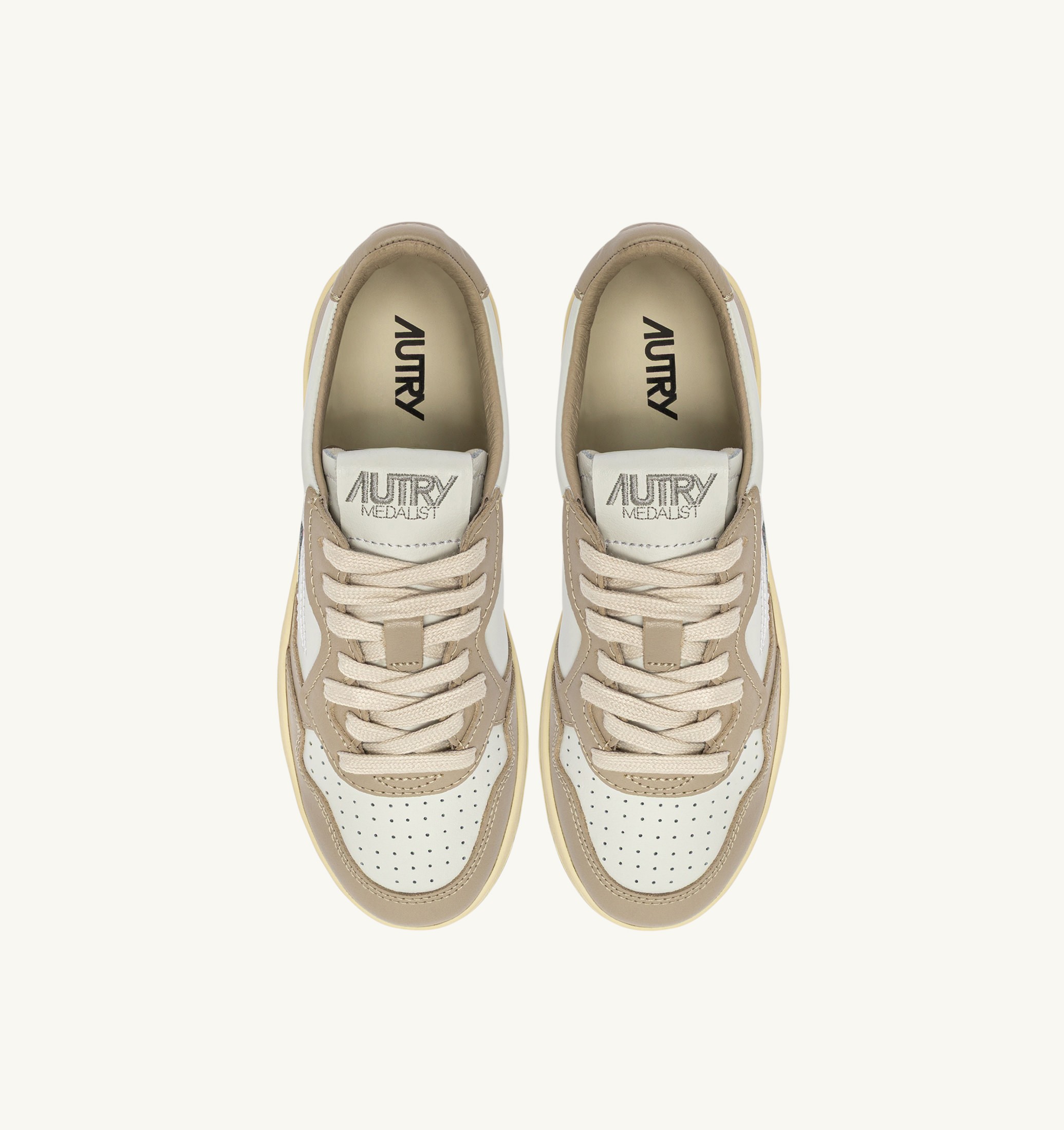 BASKETS MEDALIST LOW BICOLORE EN CUIR BLANC ET FEATHER GRAY