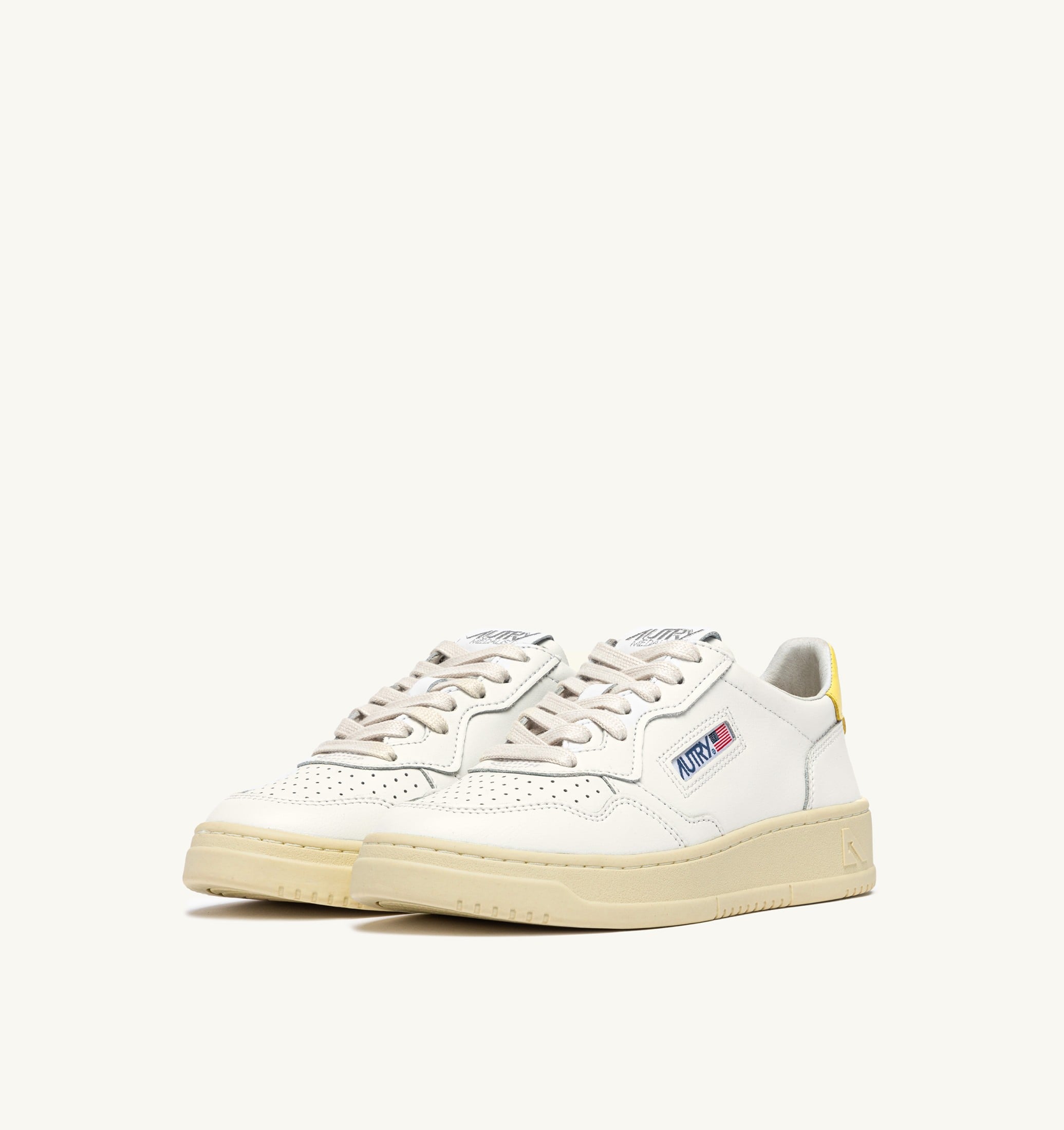 BASKETS MEDALIST LOW EN CUIR BLANC ET LEMON MERINGUE