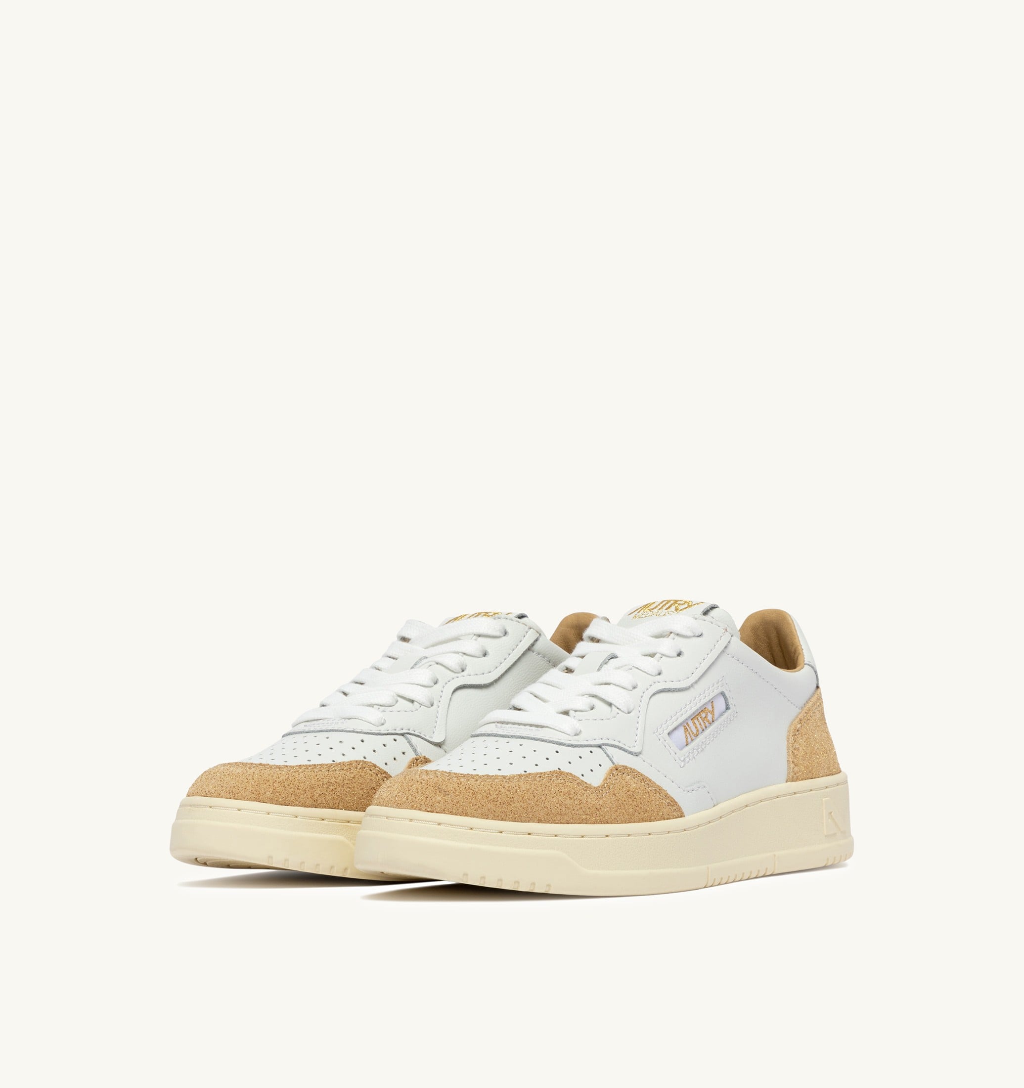 BASKETS MEDALIST LOW EN CUIR BLANC ET STARS ÉCRU