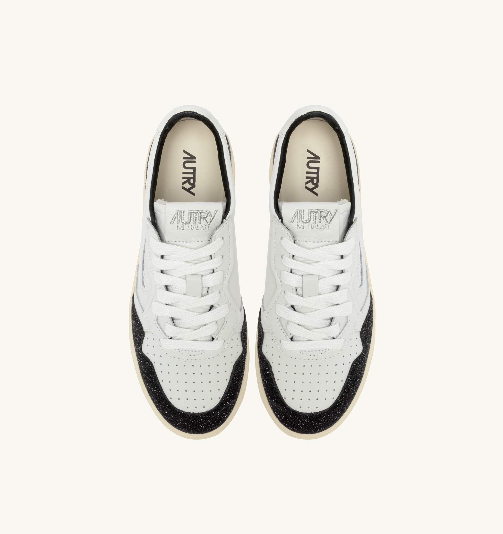 BASKETS MEDALIST LOW EN CUIR BLANC ET STARS OFF BLACK