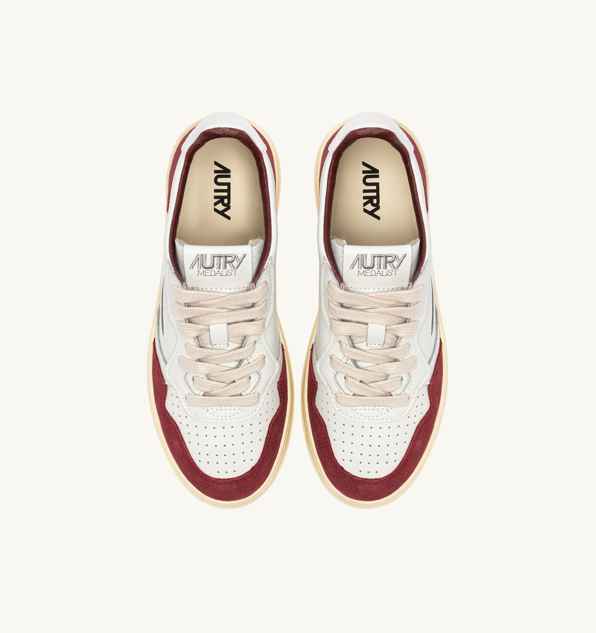 BASKETS MEDALIST LOW EN CUIR BLANC ET DAIM BORDEAUX