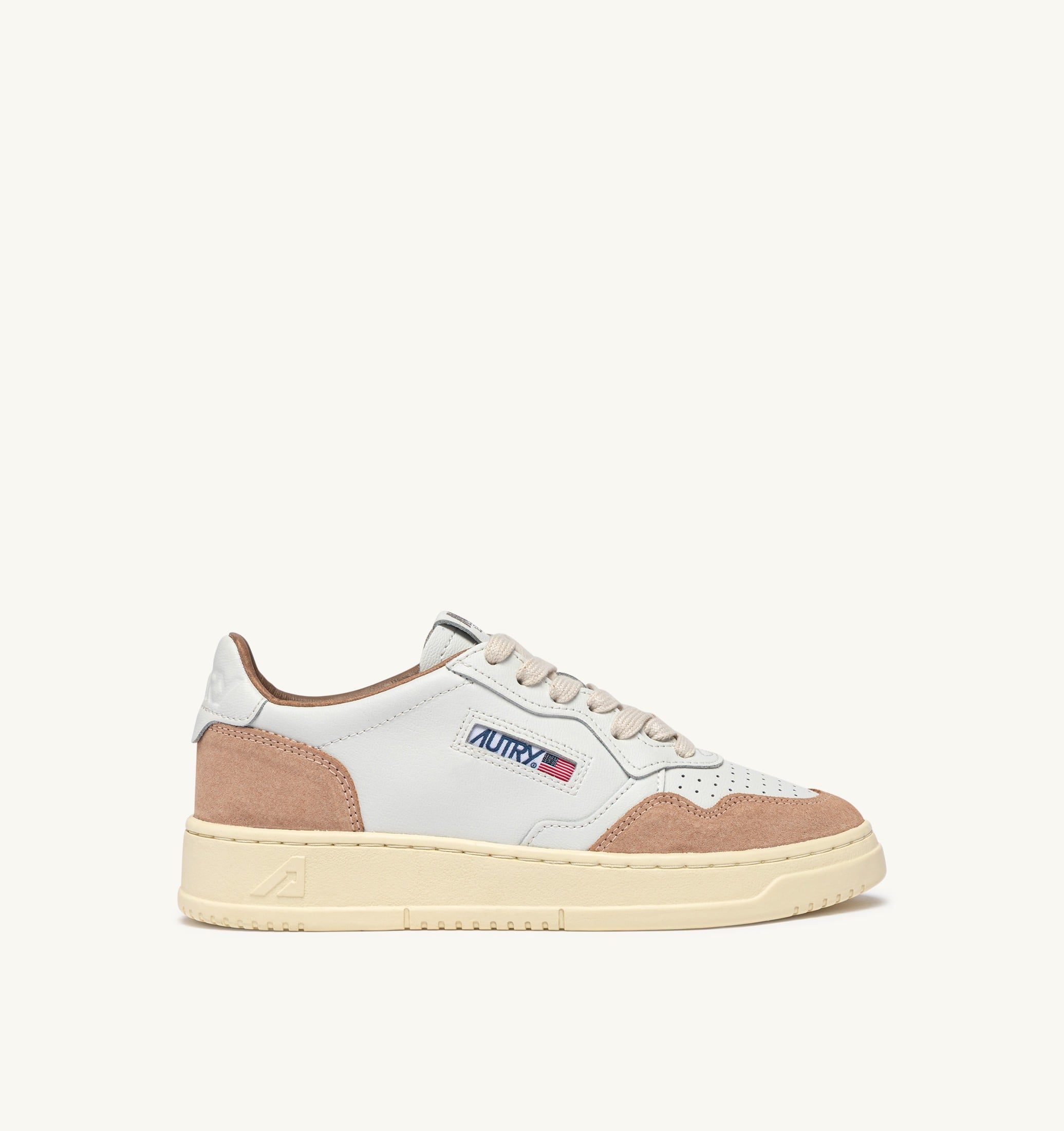 BASKETS MEDALIST LOW EN CUIR BLANC ET DAIM PHARD