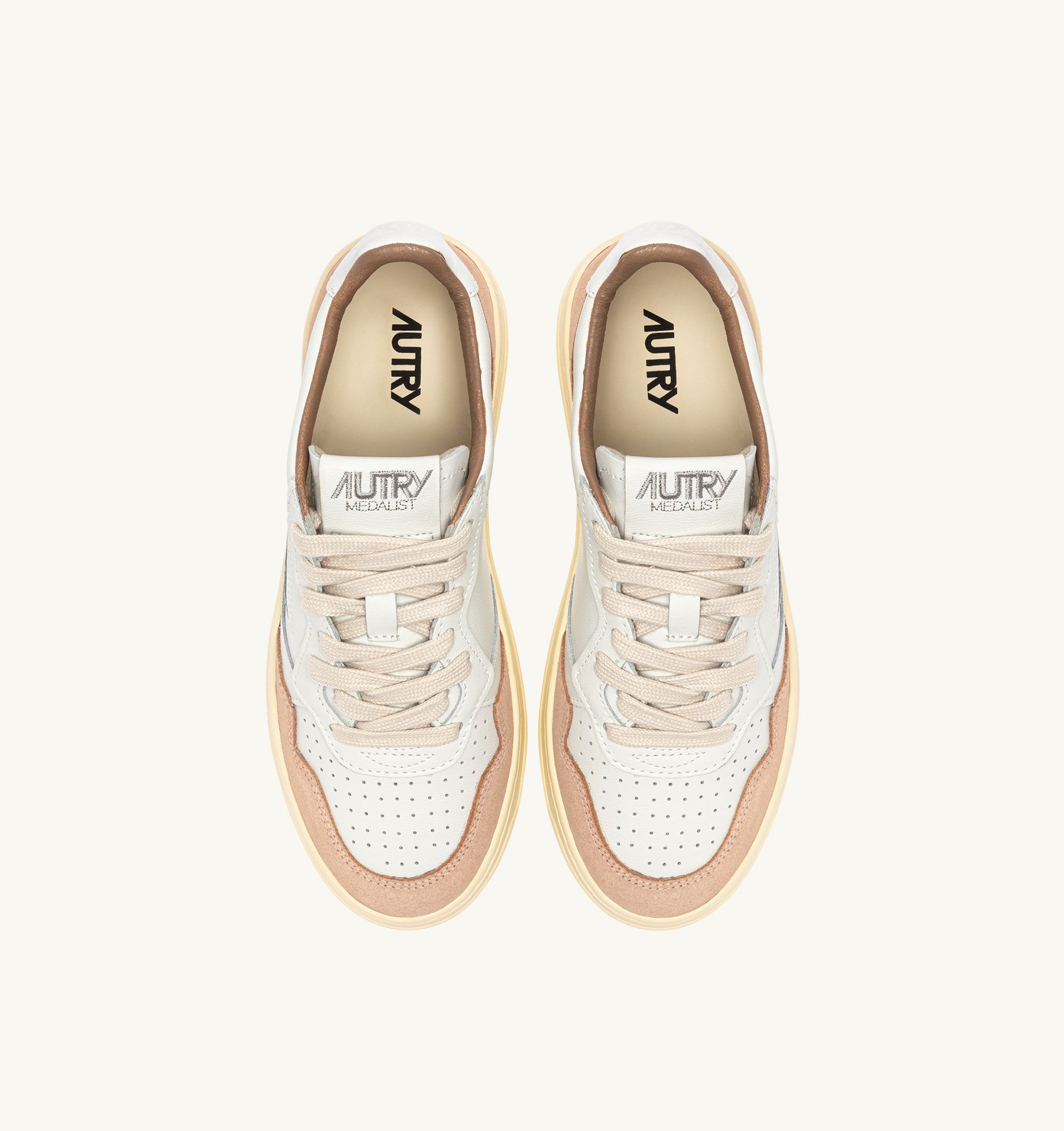 BASKETS MEDALIST LOW EN CUIR BLANC ET DAIM PHARD