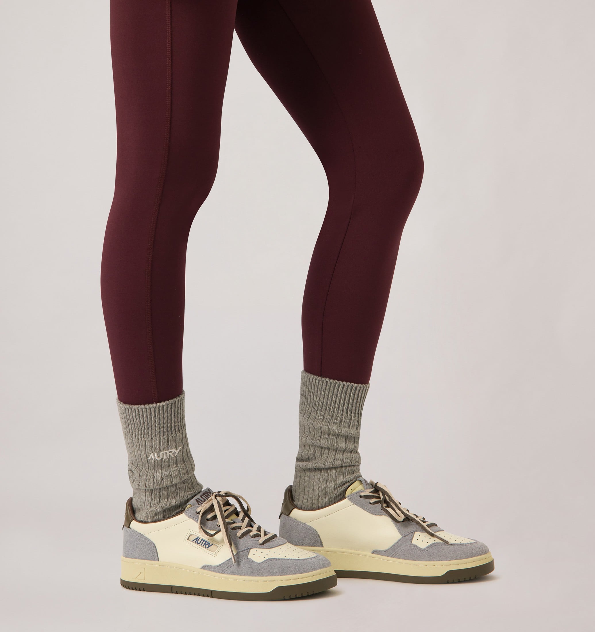 BASKETS MEDALIST LOW EN CUIR ET DAIM CHOOCOLATE CHIP ET CIEL