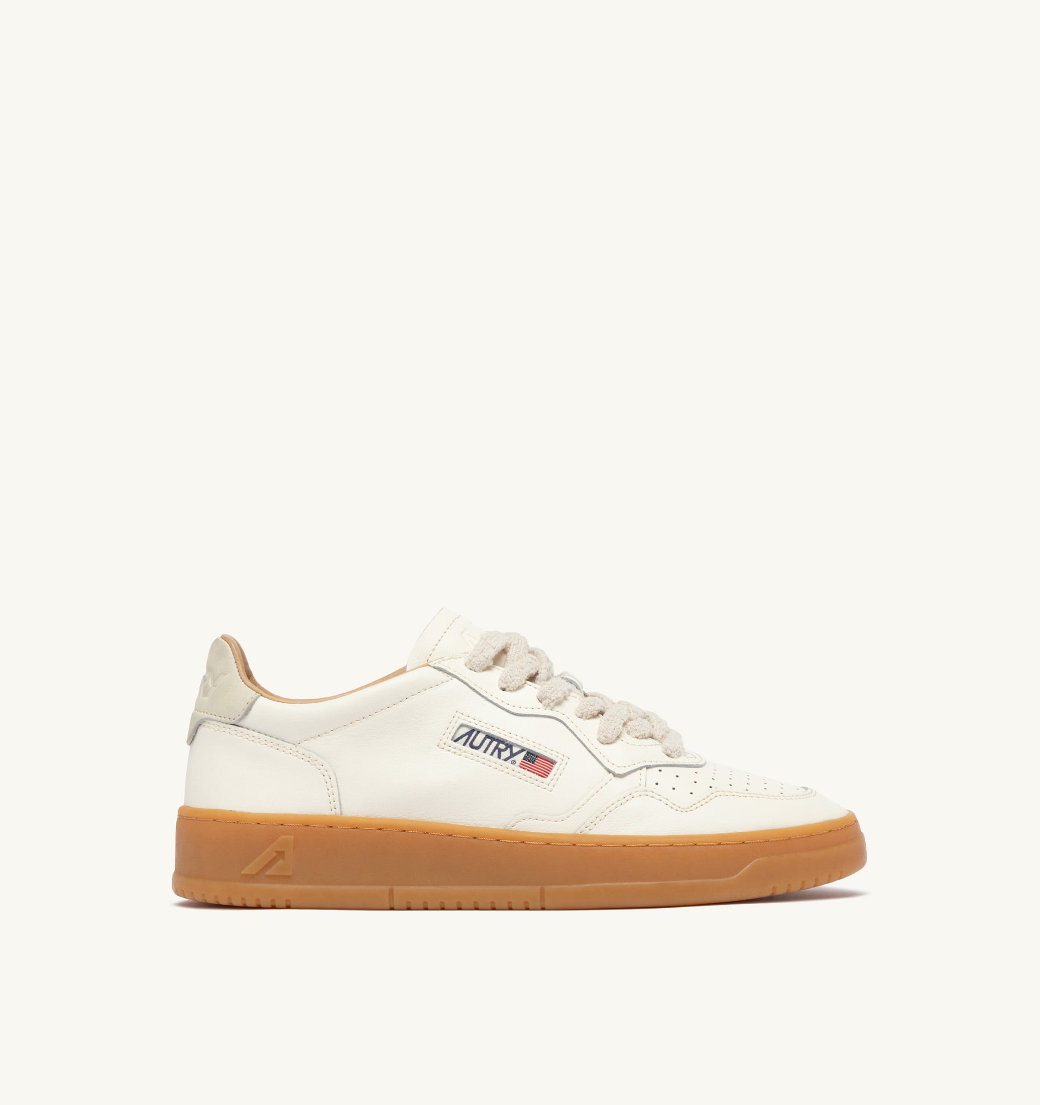 BASKETS MEDALIST LOW EN CUIR MARSHMALLOW