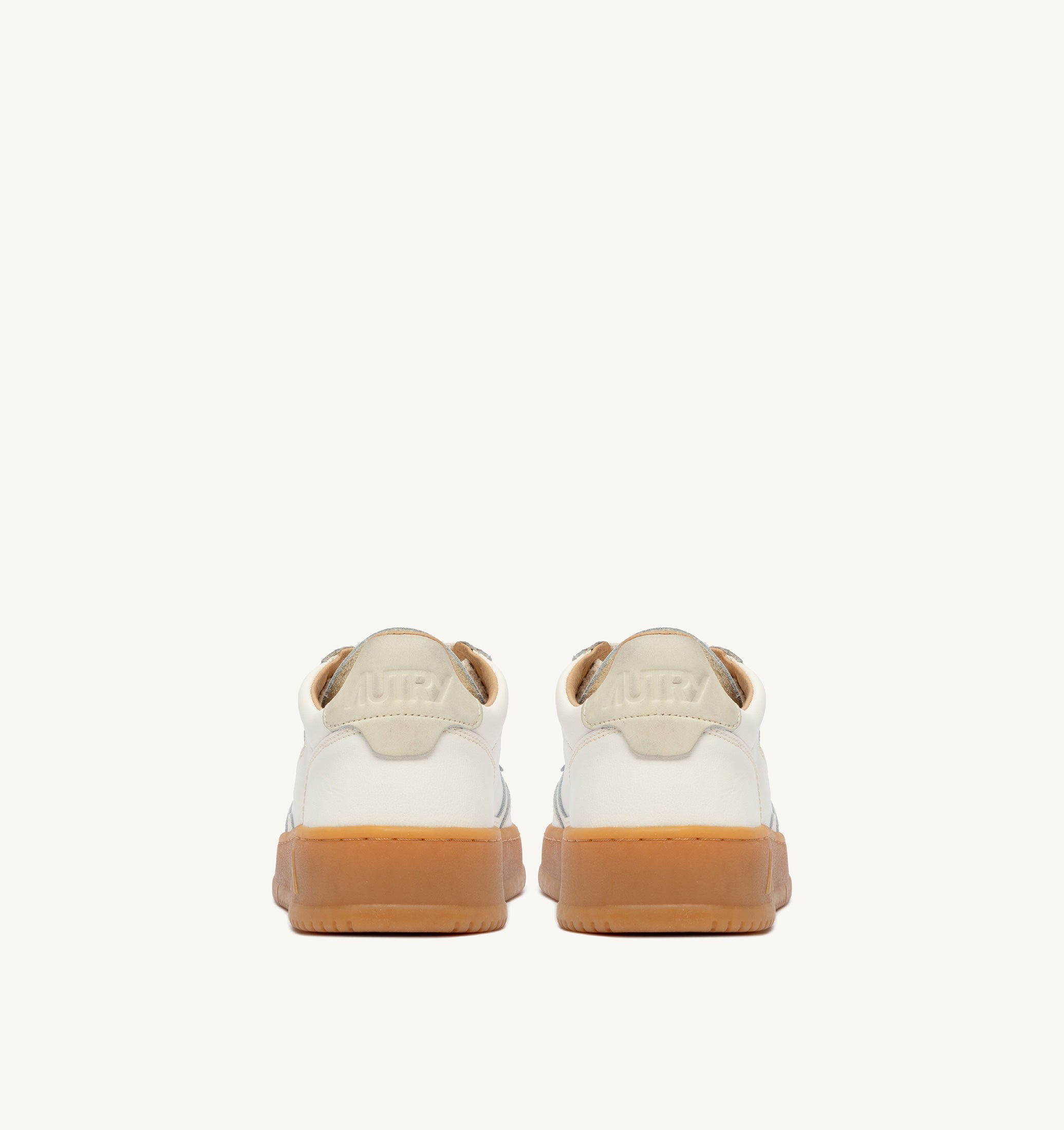 BASKETS MEDALIST LOW EN CUIR MARSHMALLOW