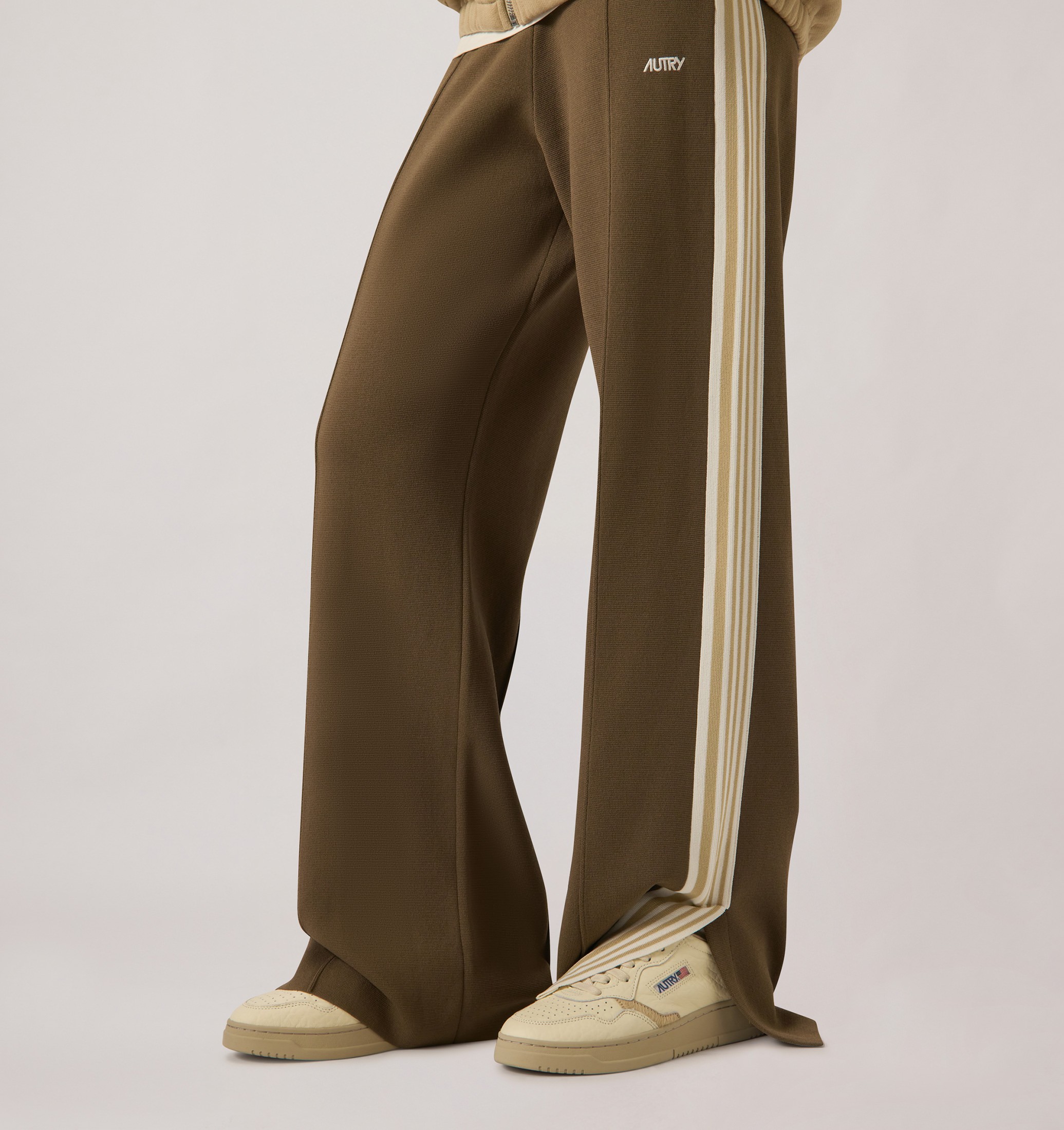BASKETS MEDALIST LOW EN CUIR SAND