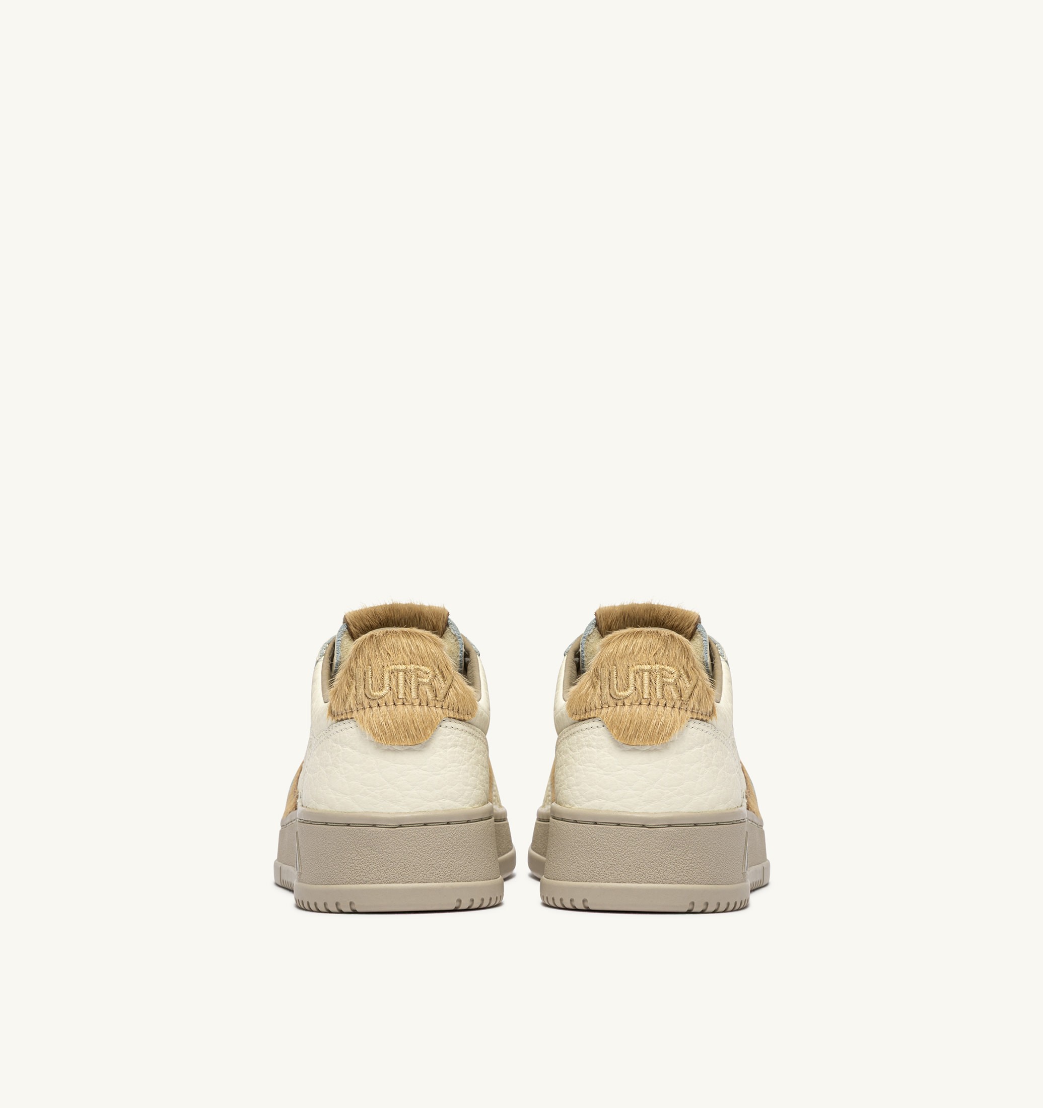 BASKETS MEDALIST LOW EN CUIR SAND