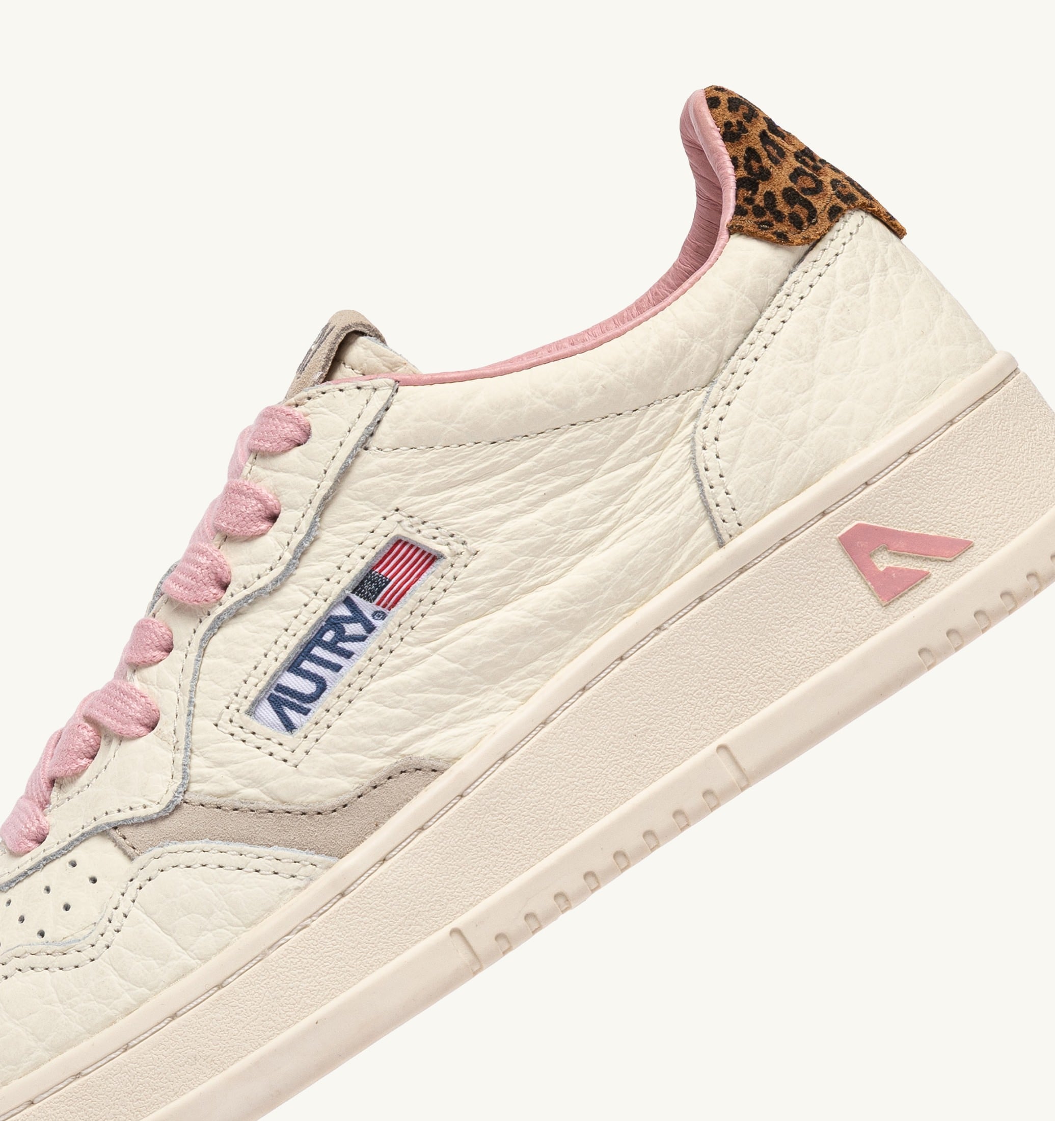 BASKETS MEDALIST LOW EN CUIR SAND ET LEOPARD