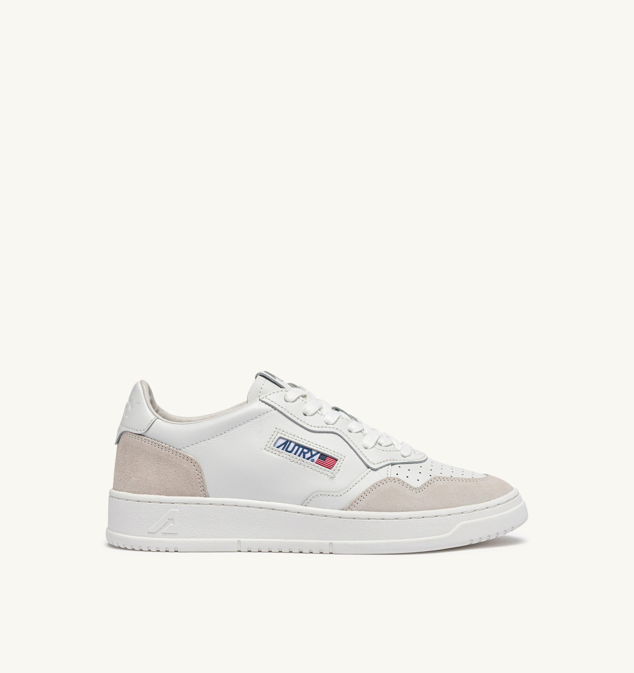 BASKETS MEDALIST LOW EN DAIM ET CUIR BLANC