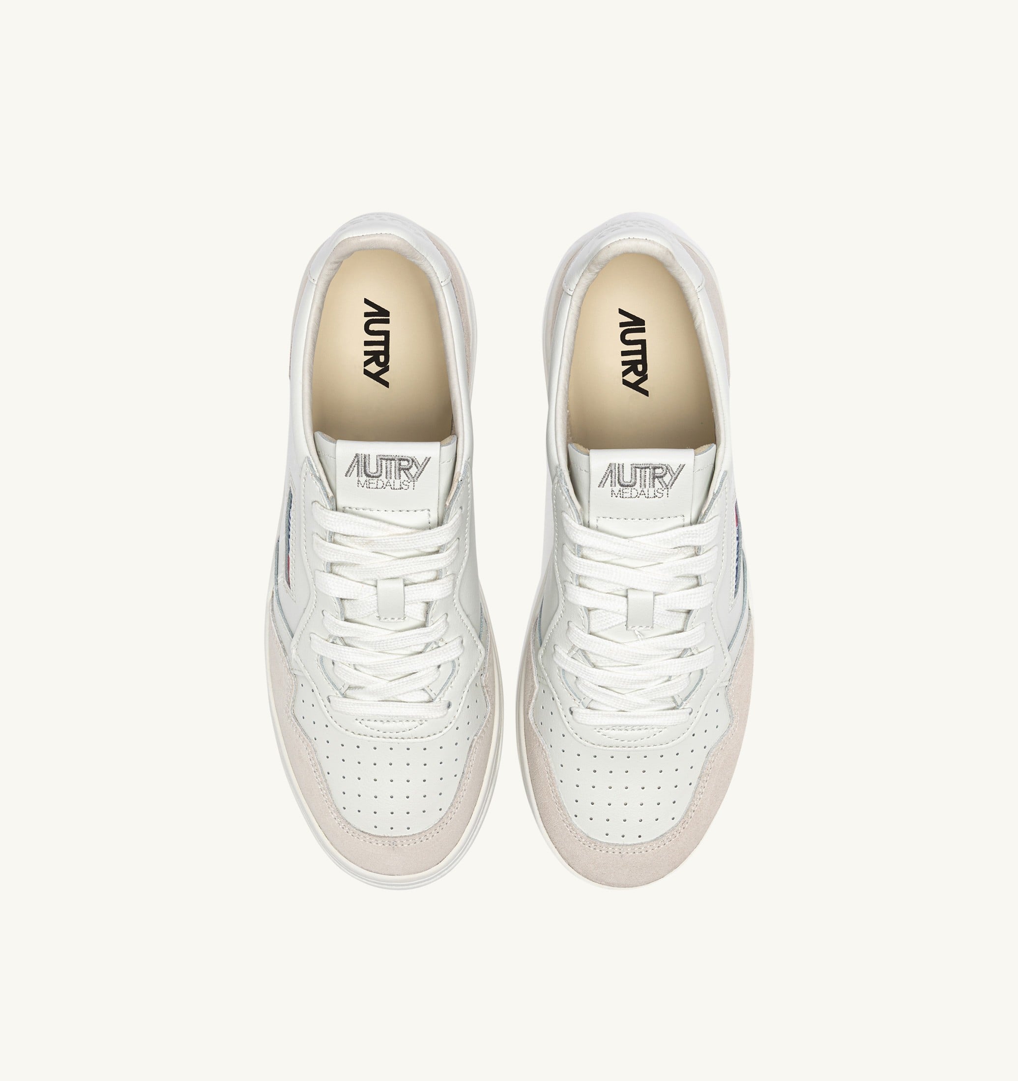 BASKETS MEDALIST LOW EN DAIM ET CUIR BLANC