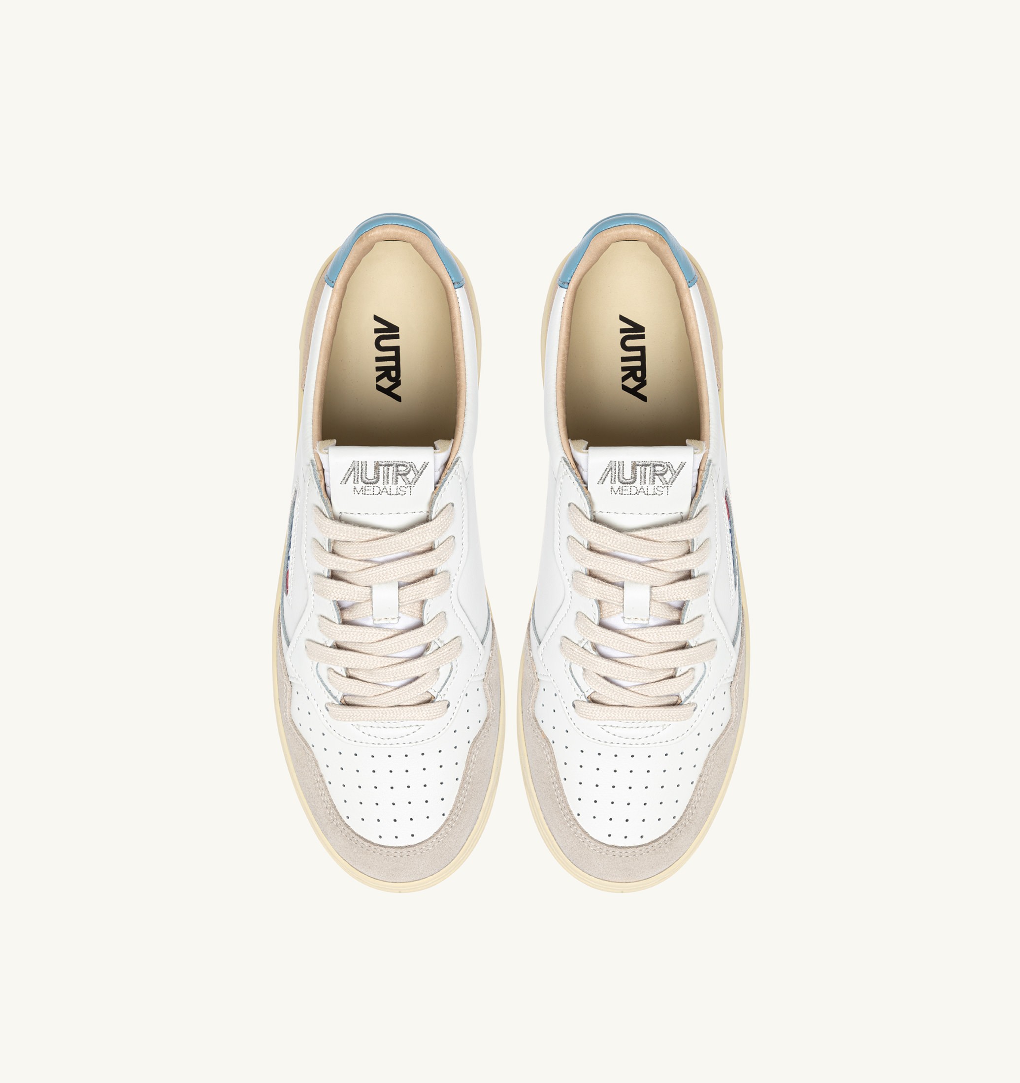 BASKETS MEDALIST LOW EN DAIM ET CUIR BLANC ET FORGET ME NOT