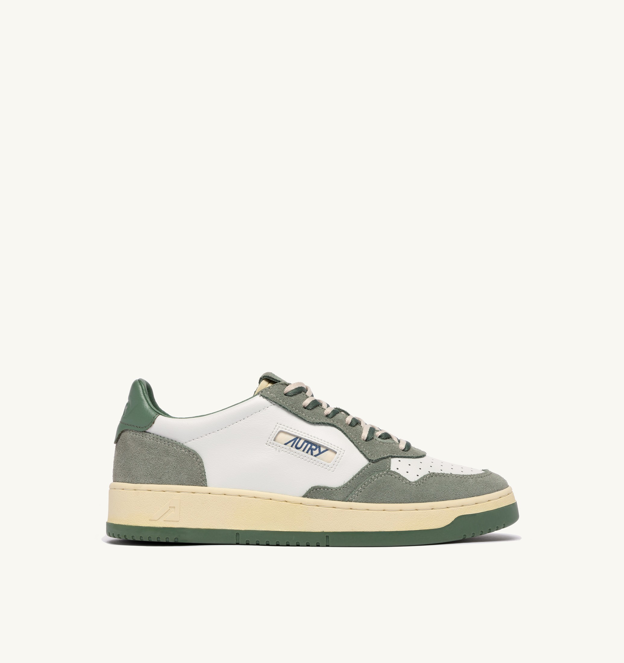 BASKETS MEDALIST LOW EN DAIM ET CUIR MILITARY ET SEA SPRAY