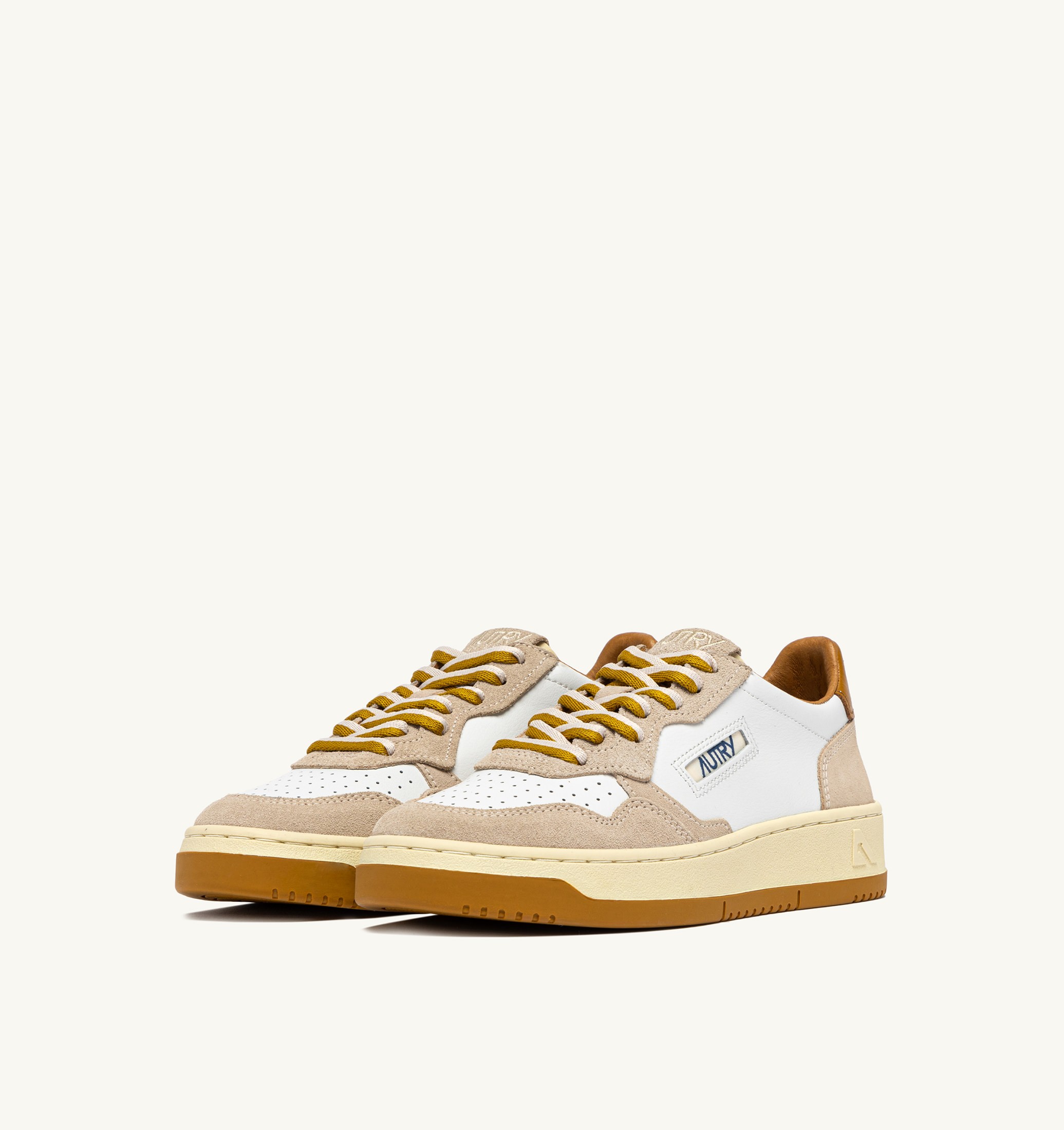 BASKETS MEDALIST LOW EN DAIM ET CUIR SAND ET WOOD