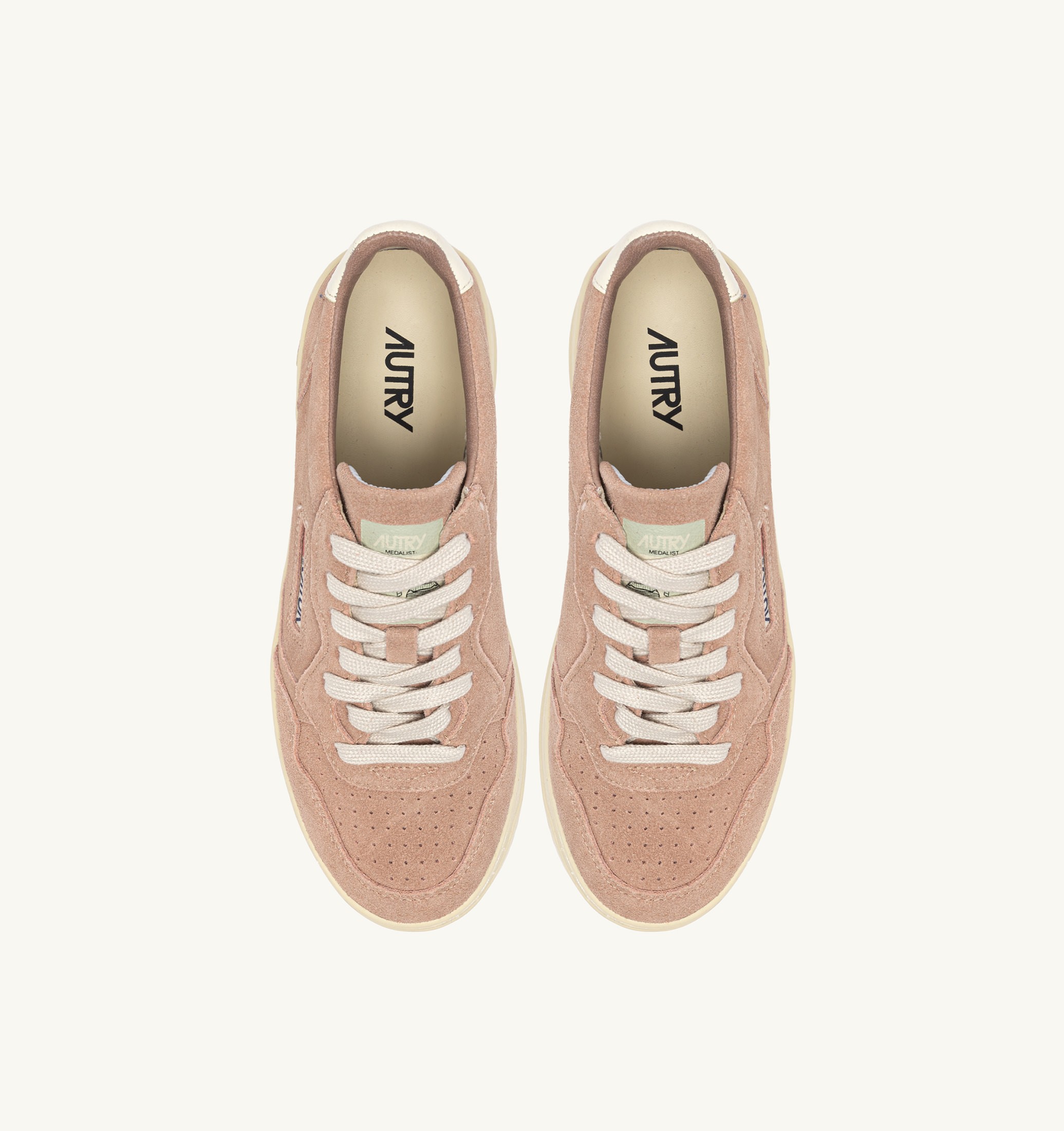 BASKETS MEDALIST LOW EN DAIM ROSE CANNEL ET BLANC