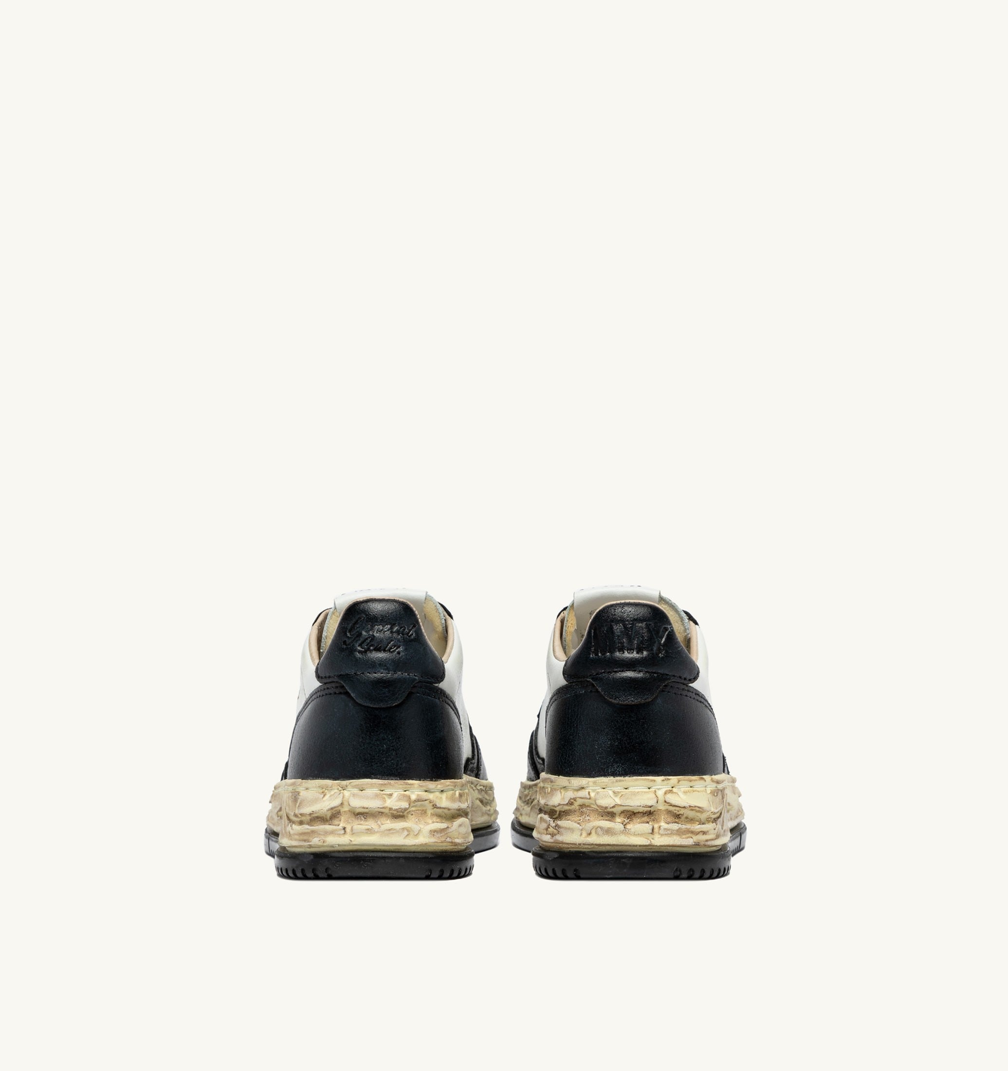 BASKETS MEDALIST LOW SUPER VINTAGE 'AUTRY X MAISON MIHARA YASUHIRO GENERAL SCALE' BLANC ET NOIR