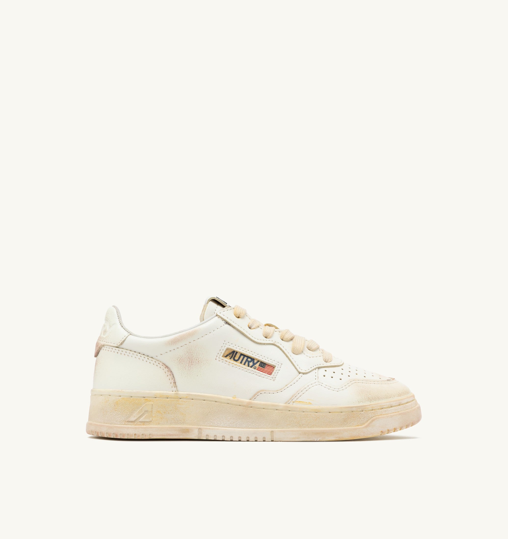 BASKETS MEDALIST LOW SUPER VINTAGE EN CUIR BLANC