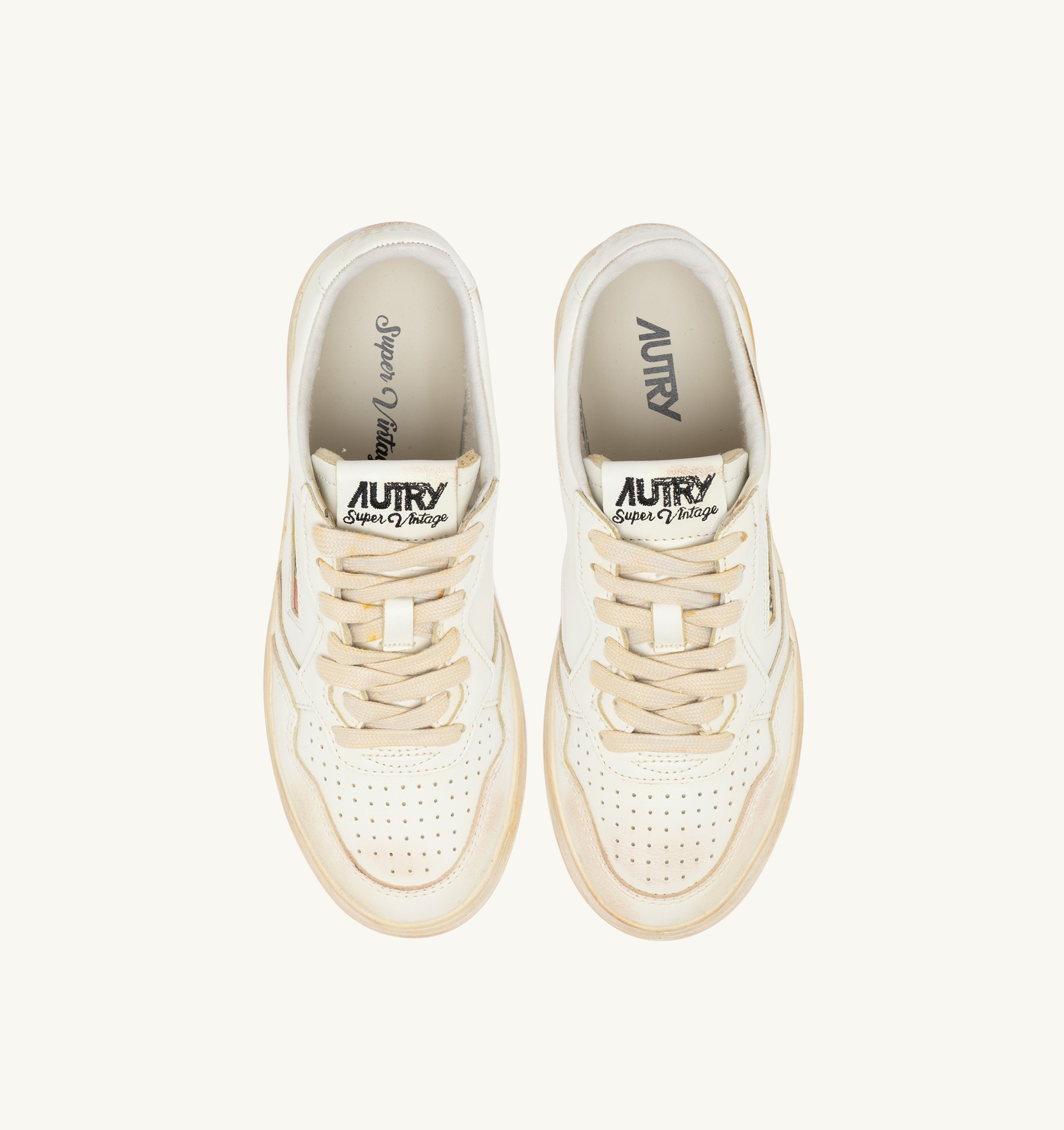 BASKETS MEDALIST LOW SUPER VINTAGE EN CUIR BLANC