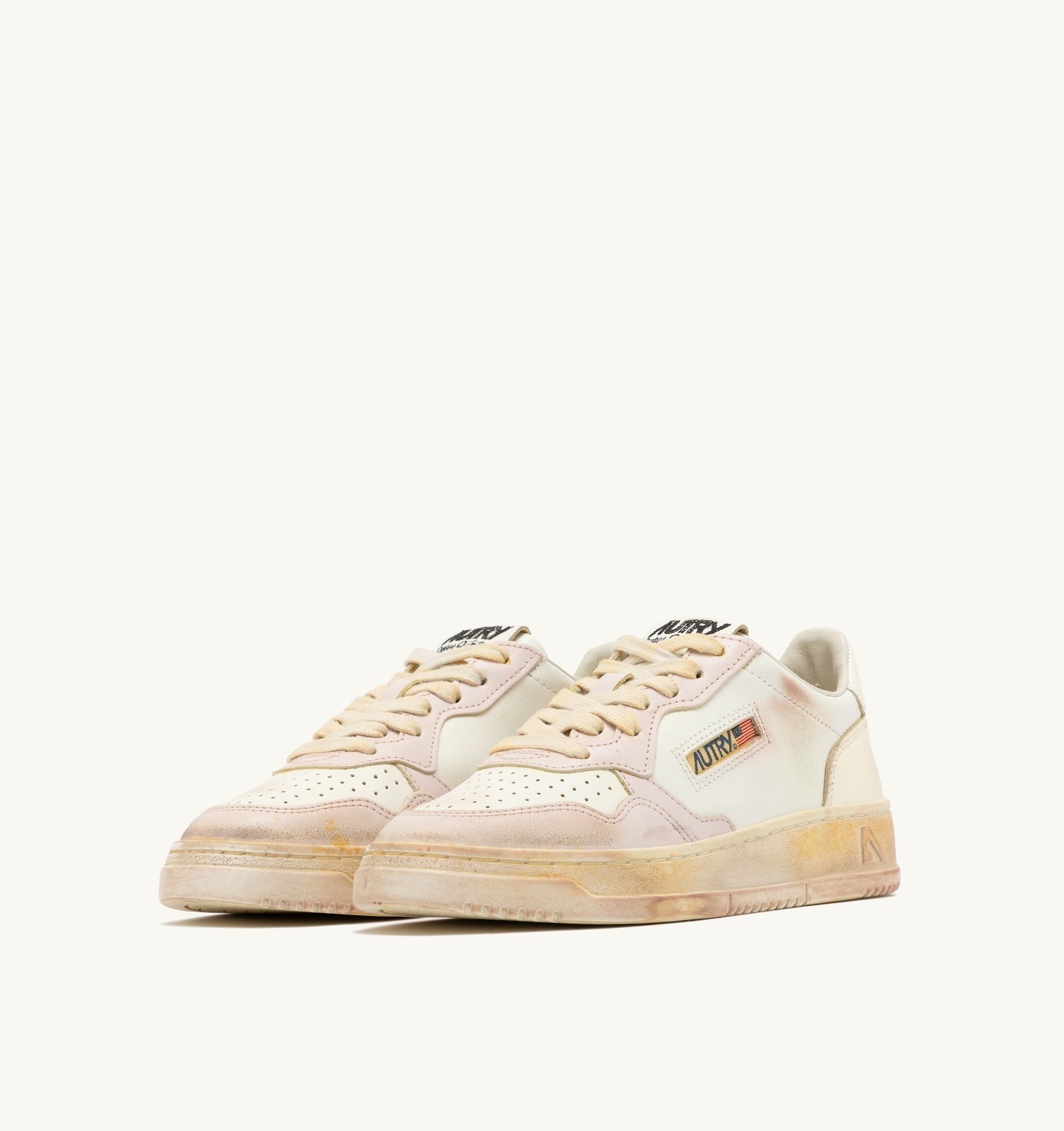 BASKETS MEDALIST LOW SUPER VINTAGE EN CUIR VANILLA BLANC ET MAUVE