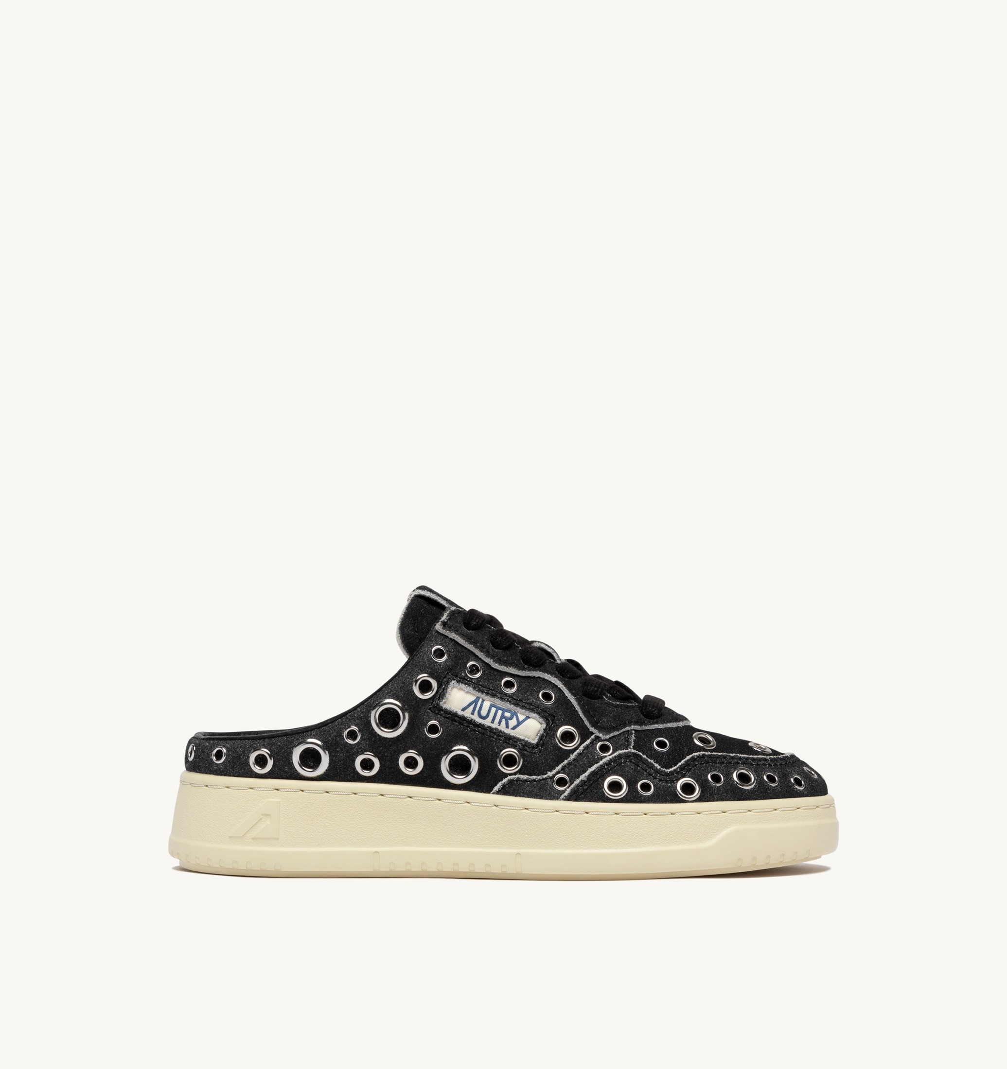 BASKETS MEDALIST MULE EN CUIR NOIR AVEC DÉTAILS CLOUTÉS