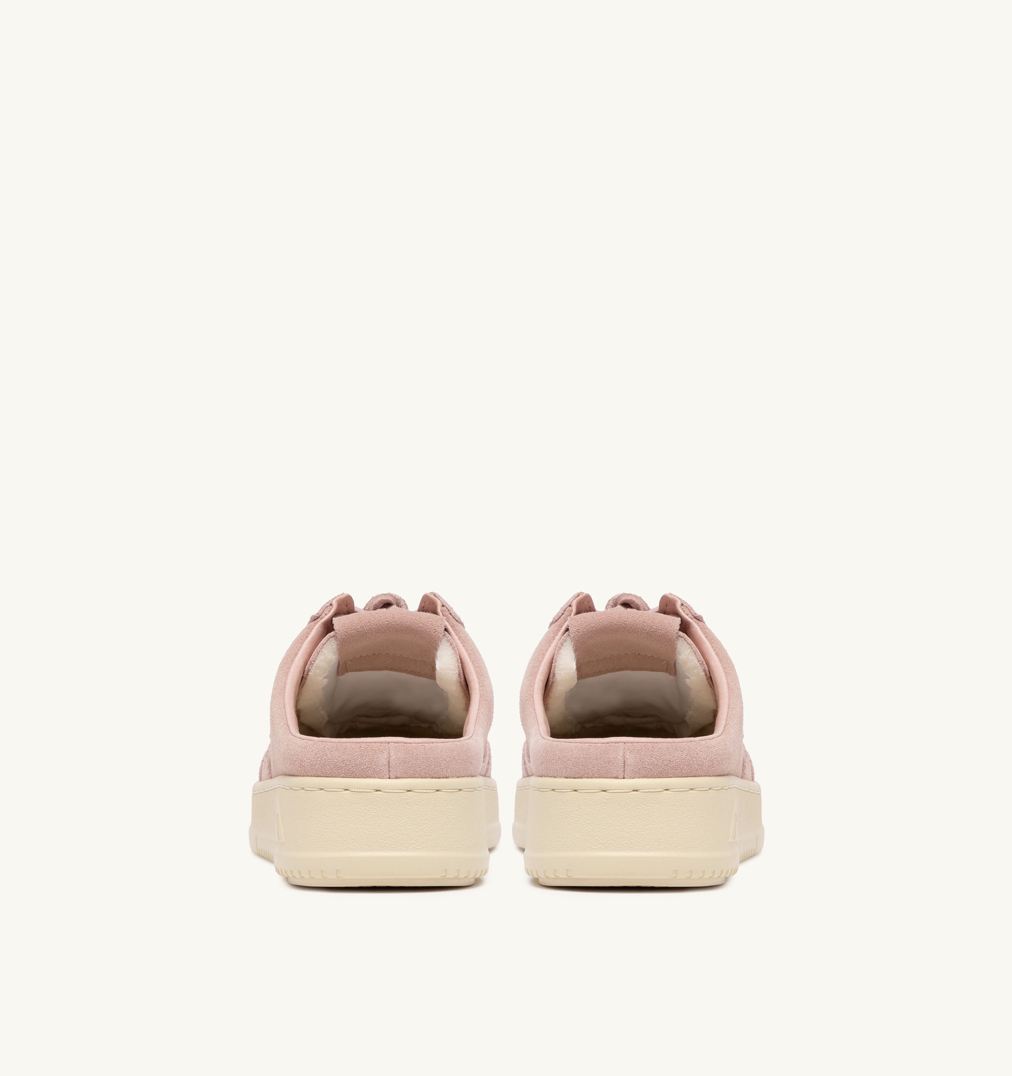 BASKETS MEDALIST MULE EN DAIM SILK