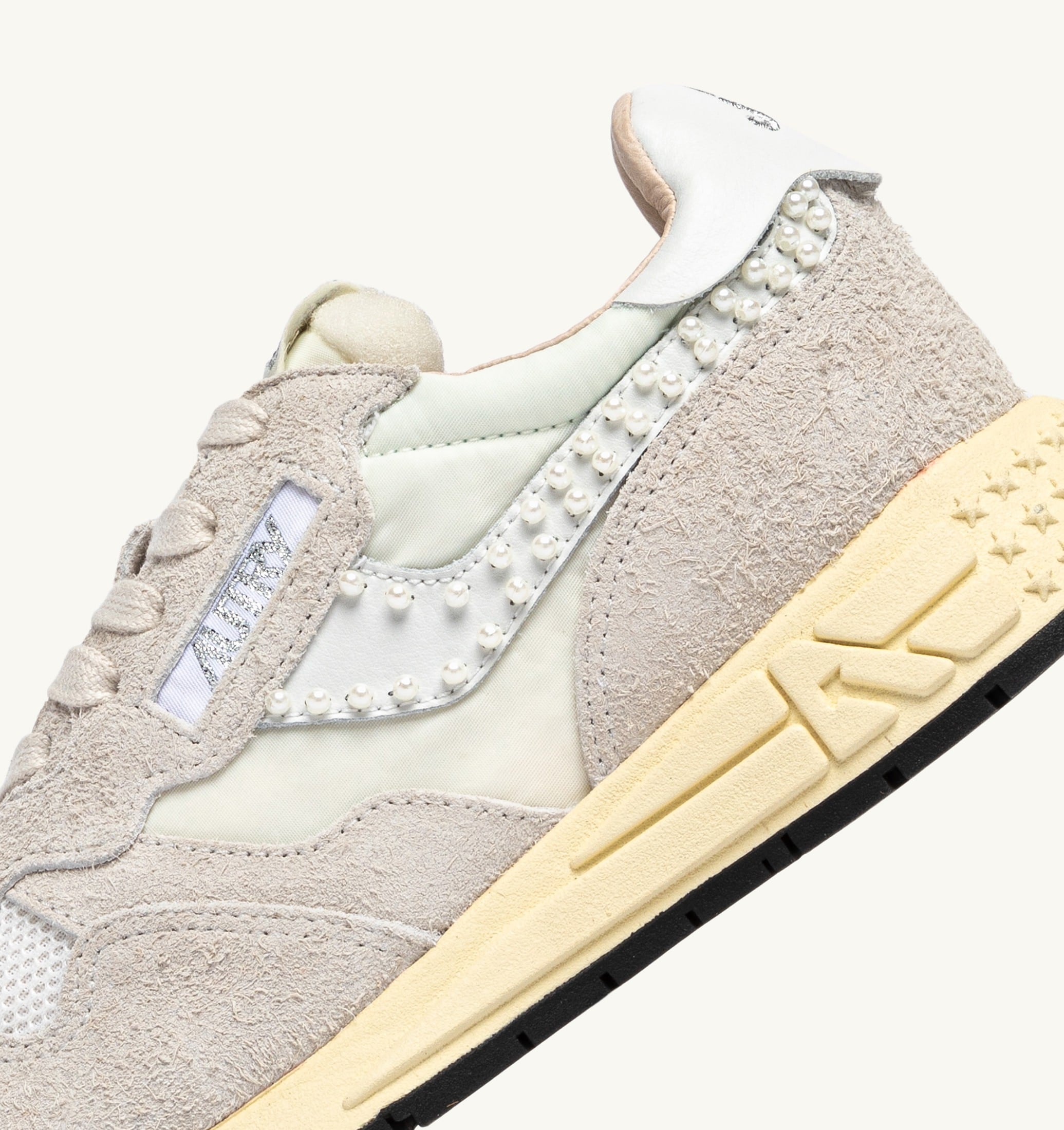 BASKETS REELWIND LOW EN NYLON ET DAIM BLANC