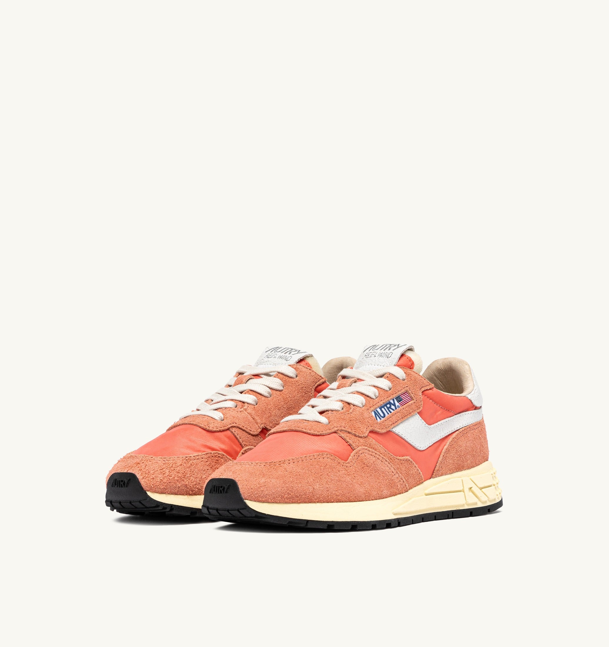BASKETS REELWIND LOW EN NYLON ET DAIM BLANC ET PEACH PINK