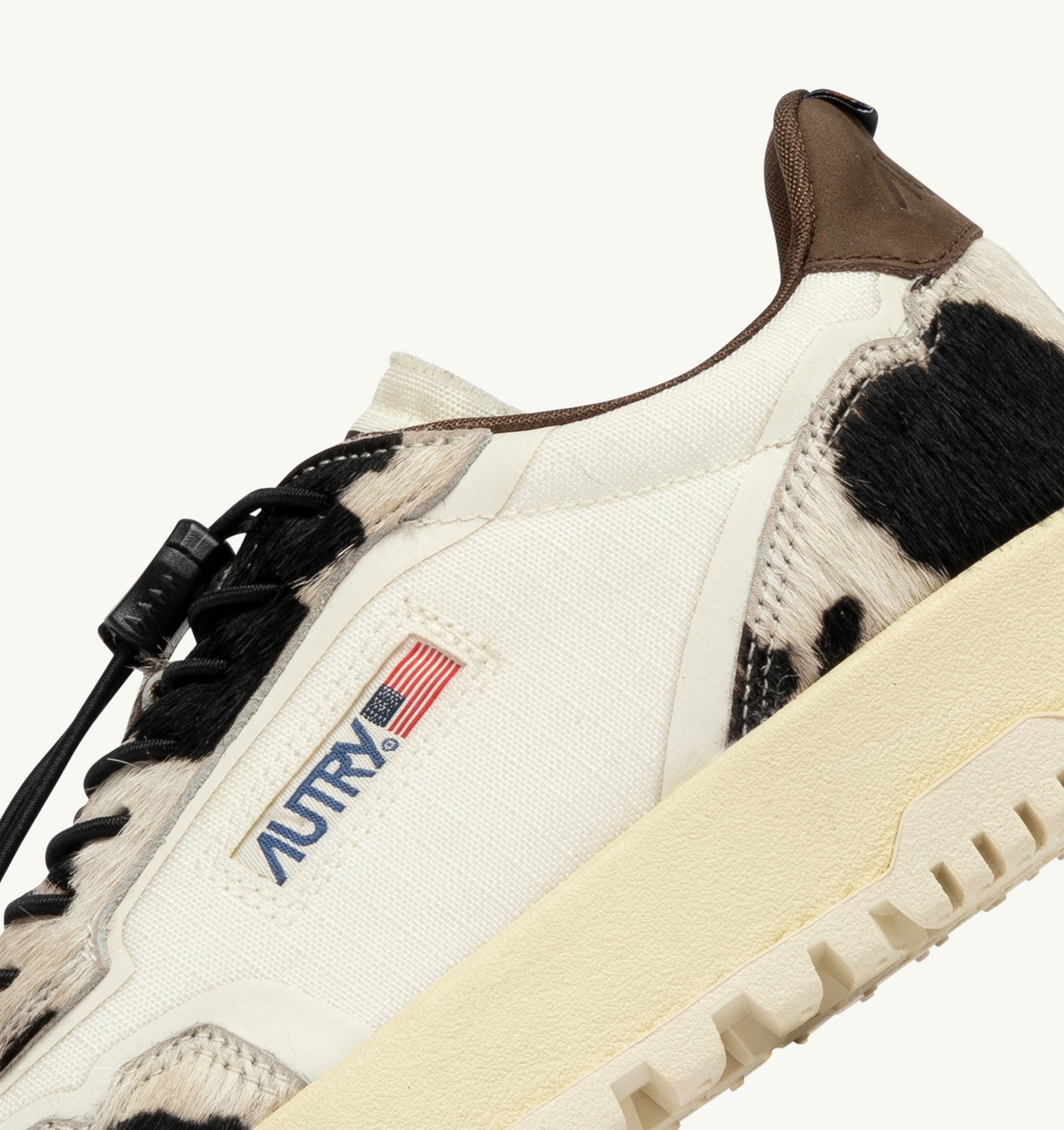 BASKETS WILDPACE LOW EN CORDURA ET CUIR MARSHMALLOW ET COW