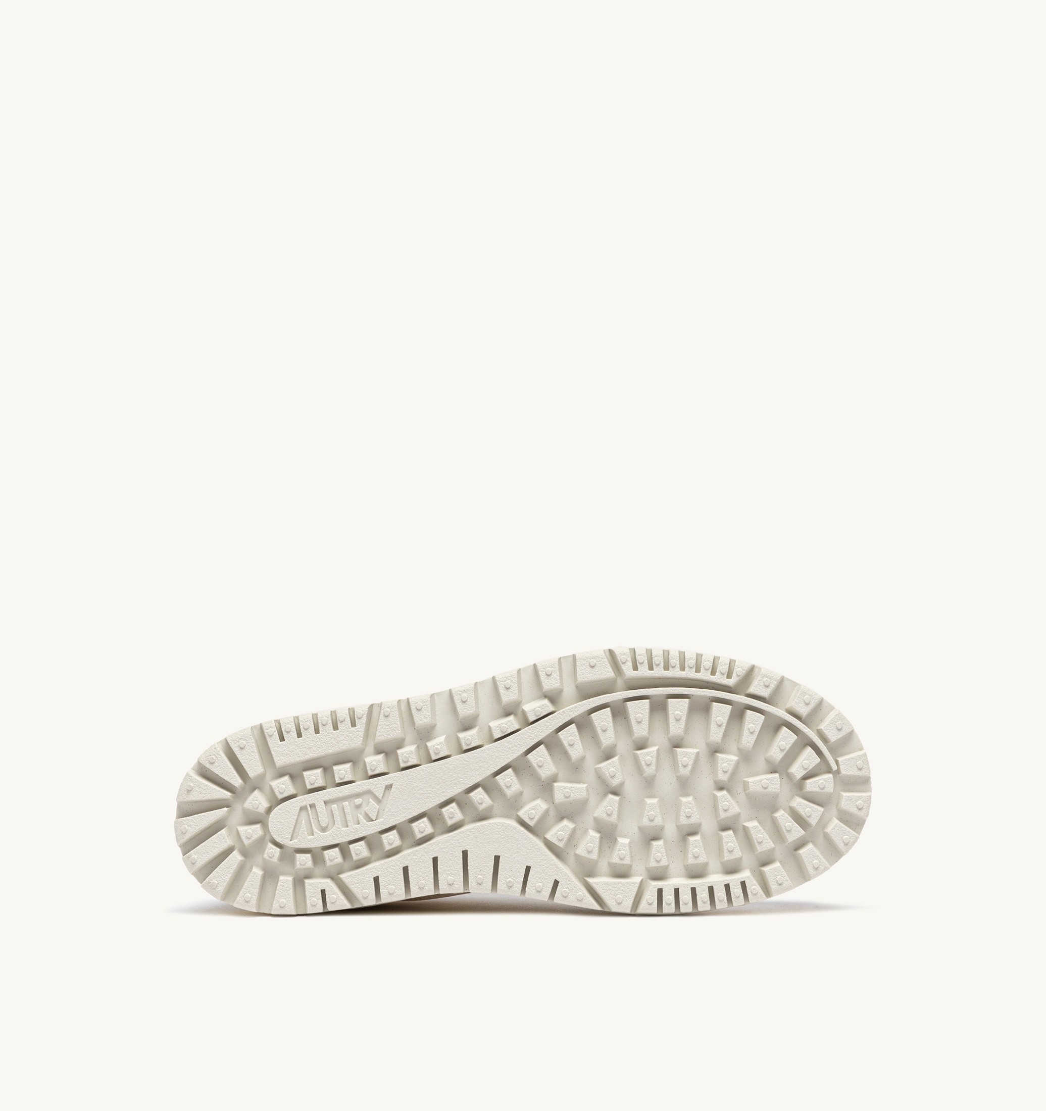 BASKETS WILDPACE LOW EN DRAGON MESH ET DAIM BLANC ET MARSHMALLOW