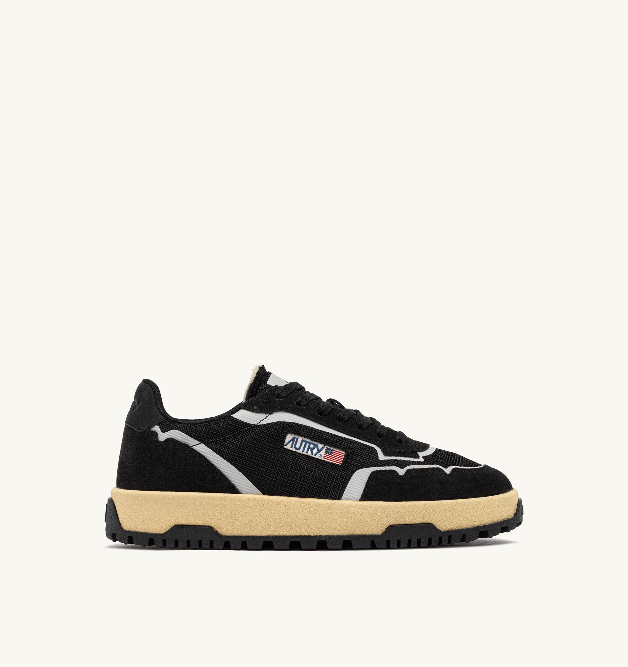 BASKETS WILDPACE LOW EN DRAGON MESH ET DAIM NOIR