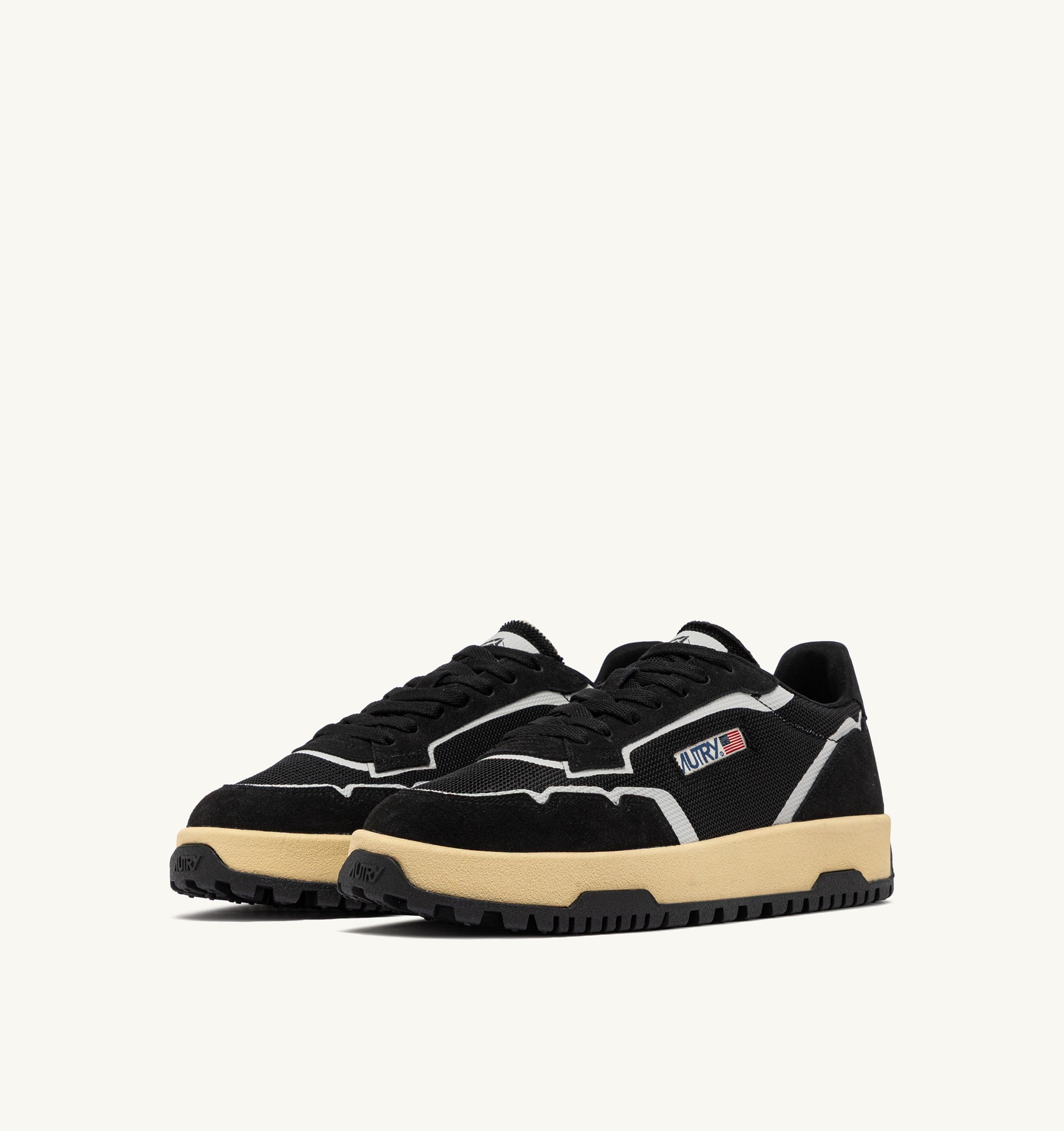 BASKETS WILDPACE LOW EN DRAGON MESH ET DAIM NOIR