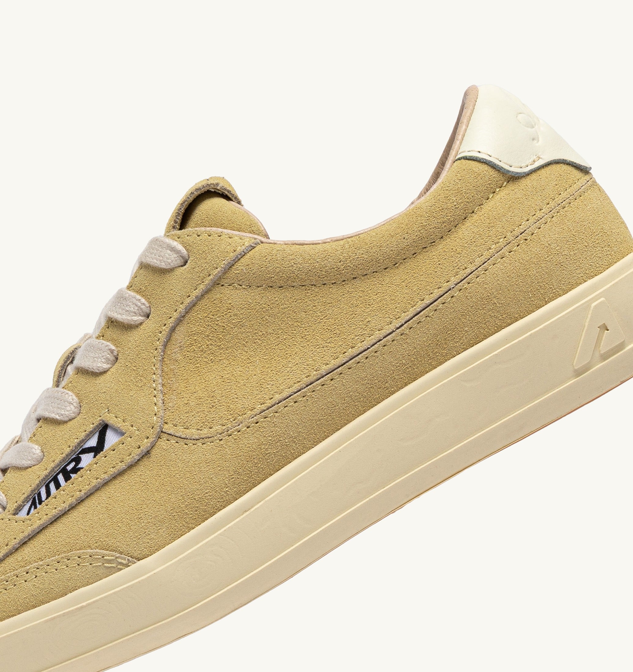 BASKETS WINDSCAPE LOW EN DAIM STRAW ET MARSHMALLOW