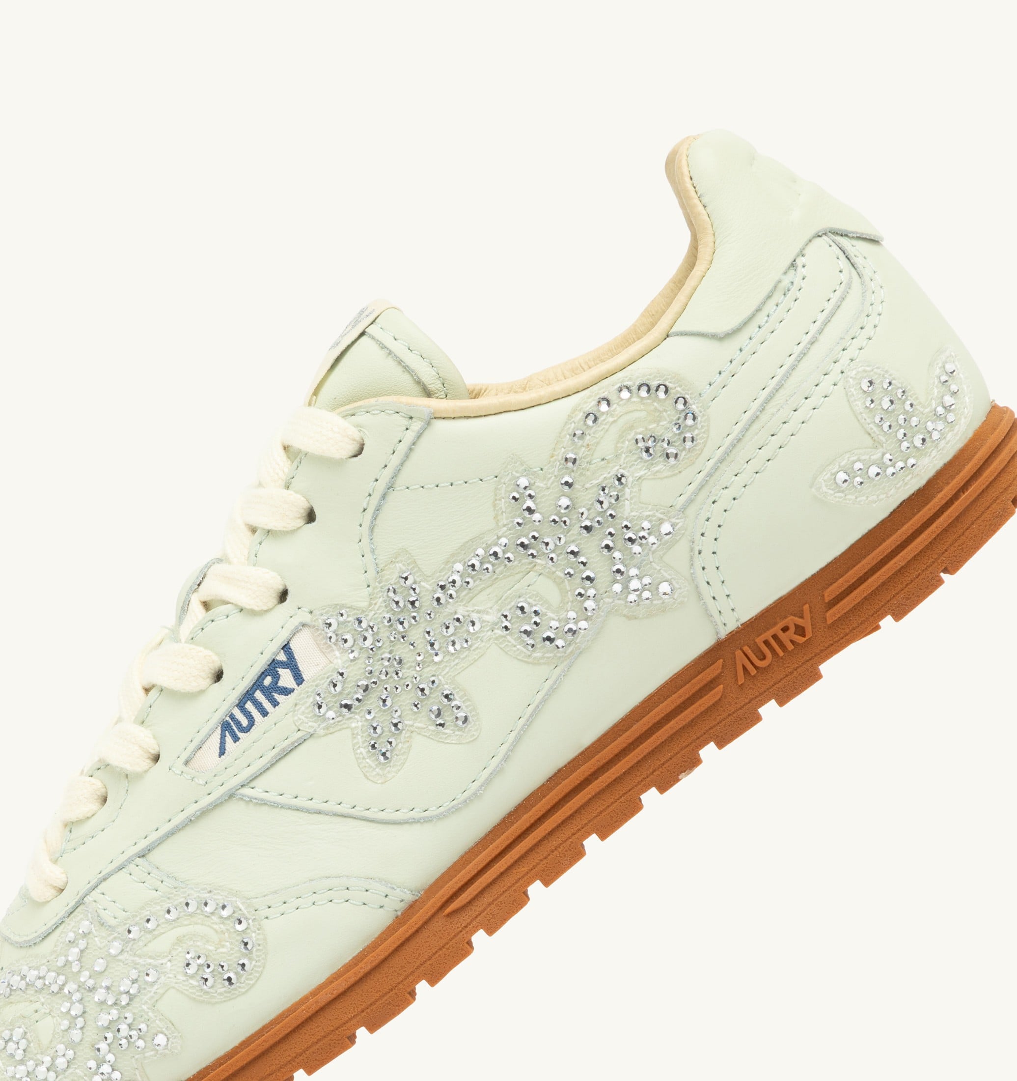 BASKETS WINDSPIN EN CUIR BONE WHITE AVEC APPLICATIONS
