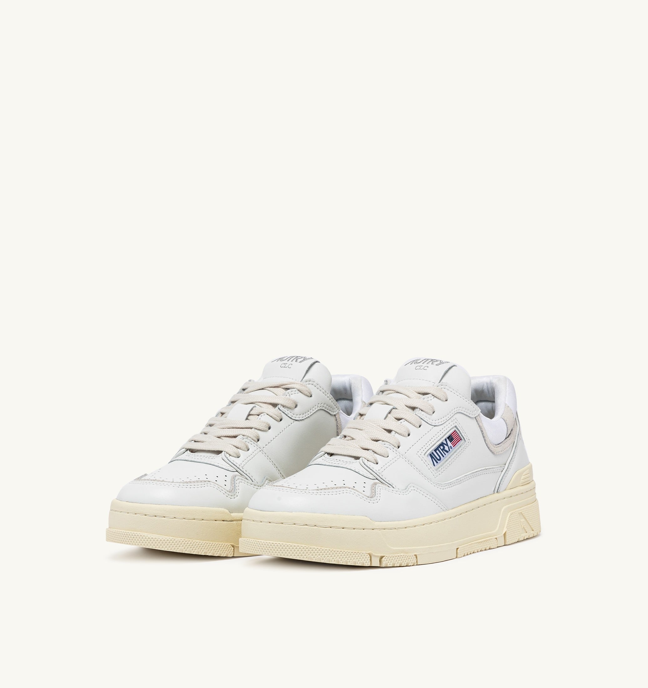 BASKETS CLC LOW EN CUIR BLANC ET DAIM