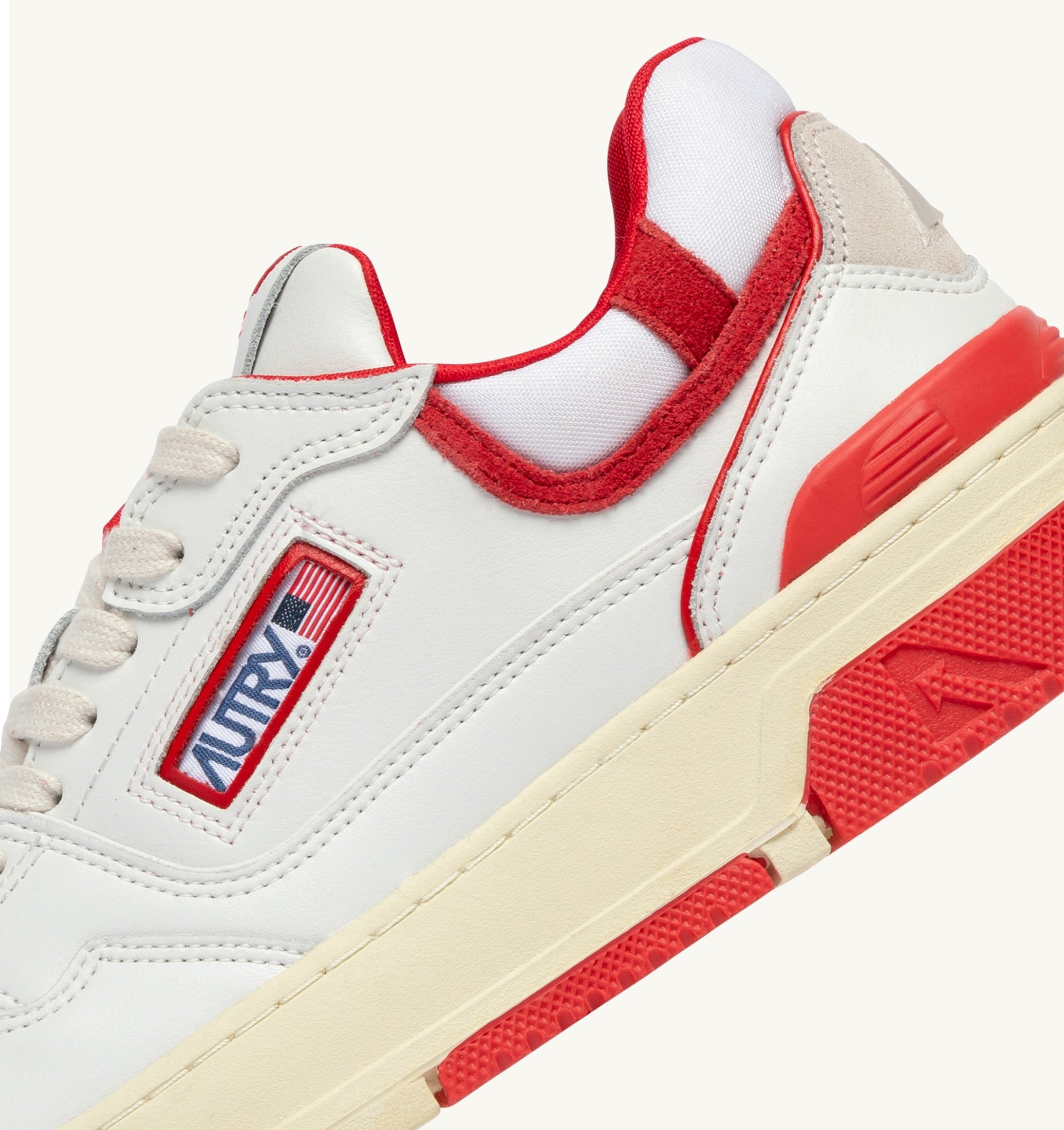 BASKETS CLC LOW EN CUIR BLANC ET VIRGIN RED