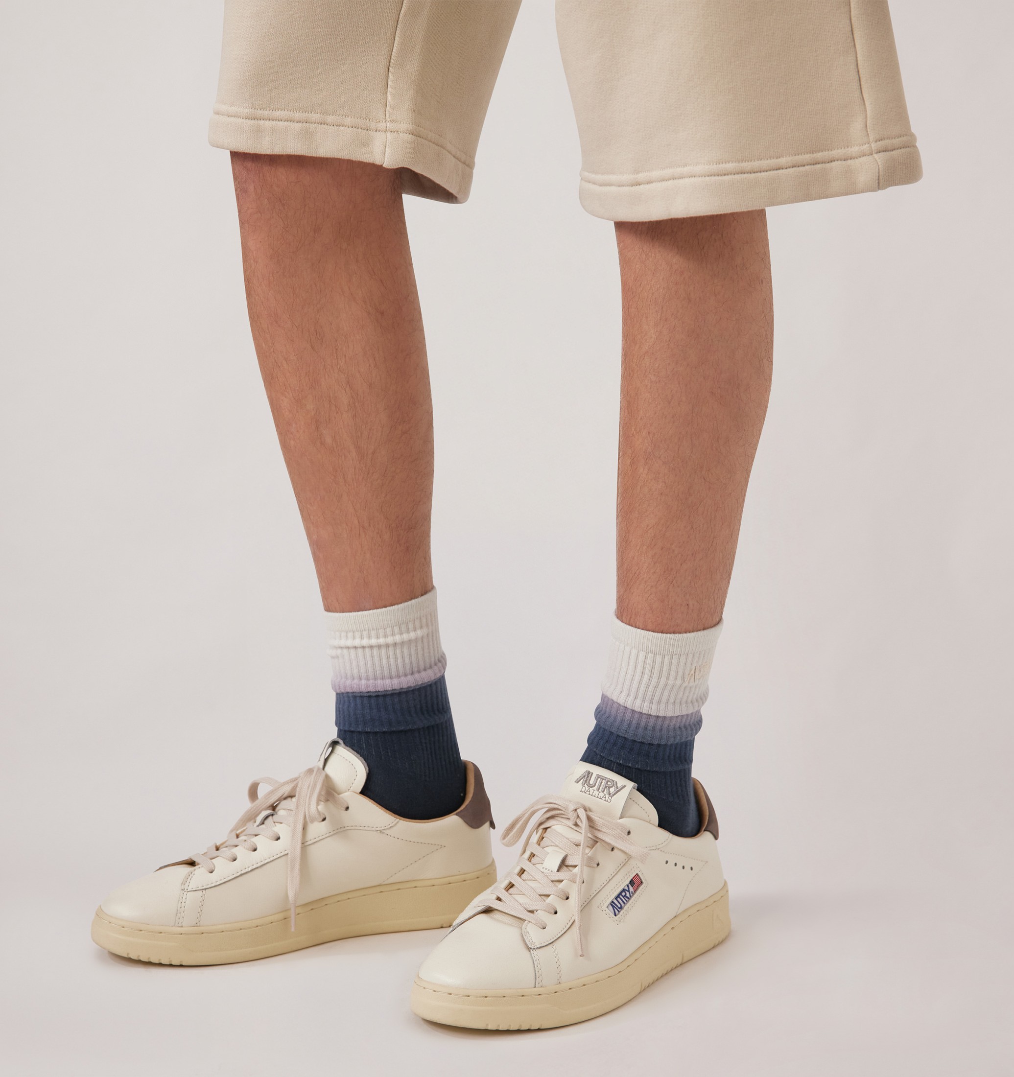 BASKETS DALLAS LOW EN CUIR MARSHMALLOW ET MOREL