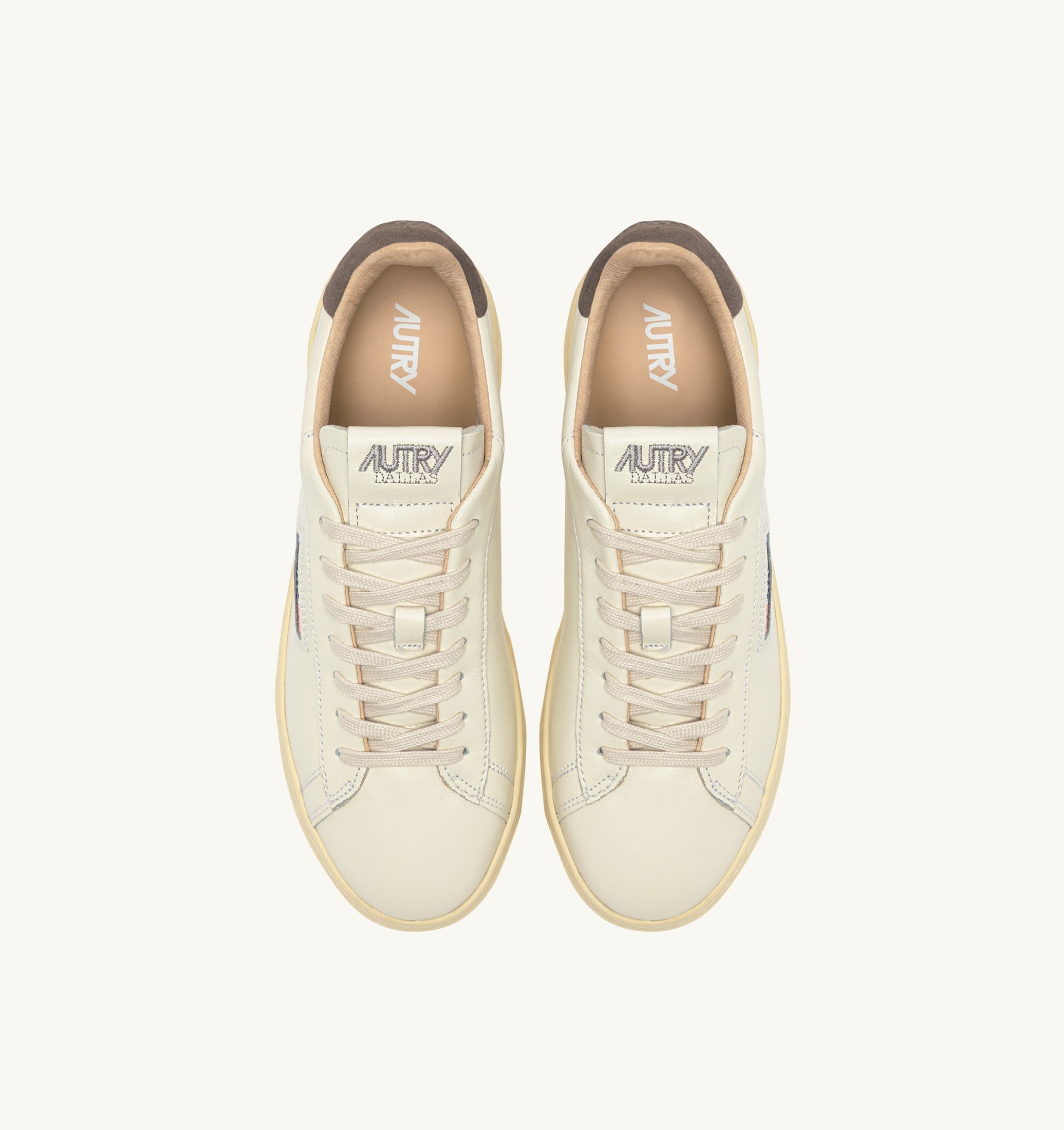 BASKETS DALLAS LOW EN CUIR MARSHMALLOW ET MOREL